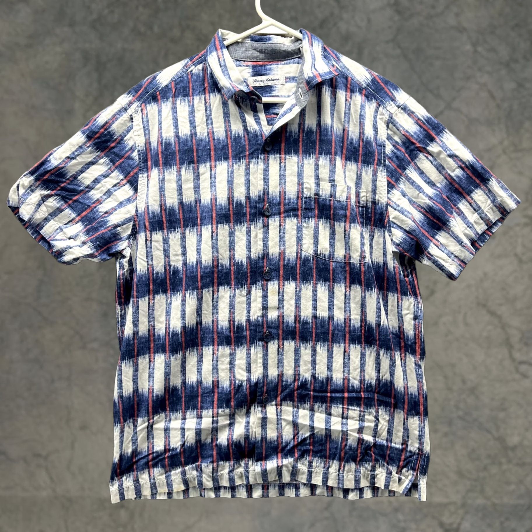 Tommy Bahama VINTAGE Tommy Bahama Shirt Men Medium Adult Blue White Button Down Silk Short Sleeve Shirt Size US M / EU 48-50 / 2 - 1 Thumbnail