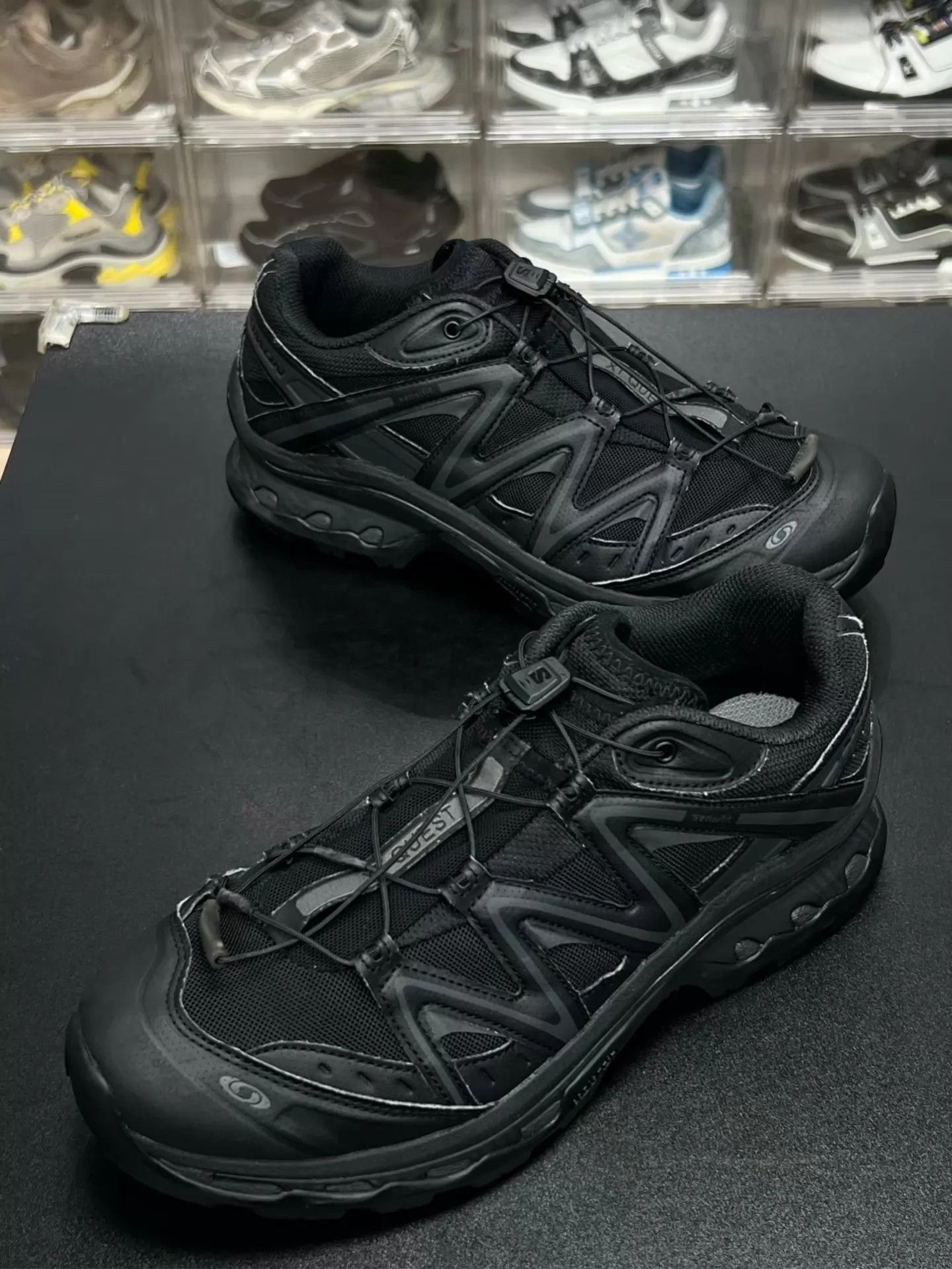 Salomon Salomon XT-Quest Black Running Shoes 41 (Like New, Box) Size US 8 / EU 41 - 1 Thumbnail