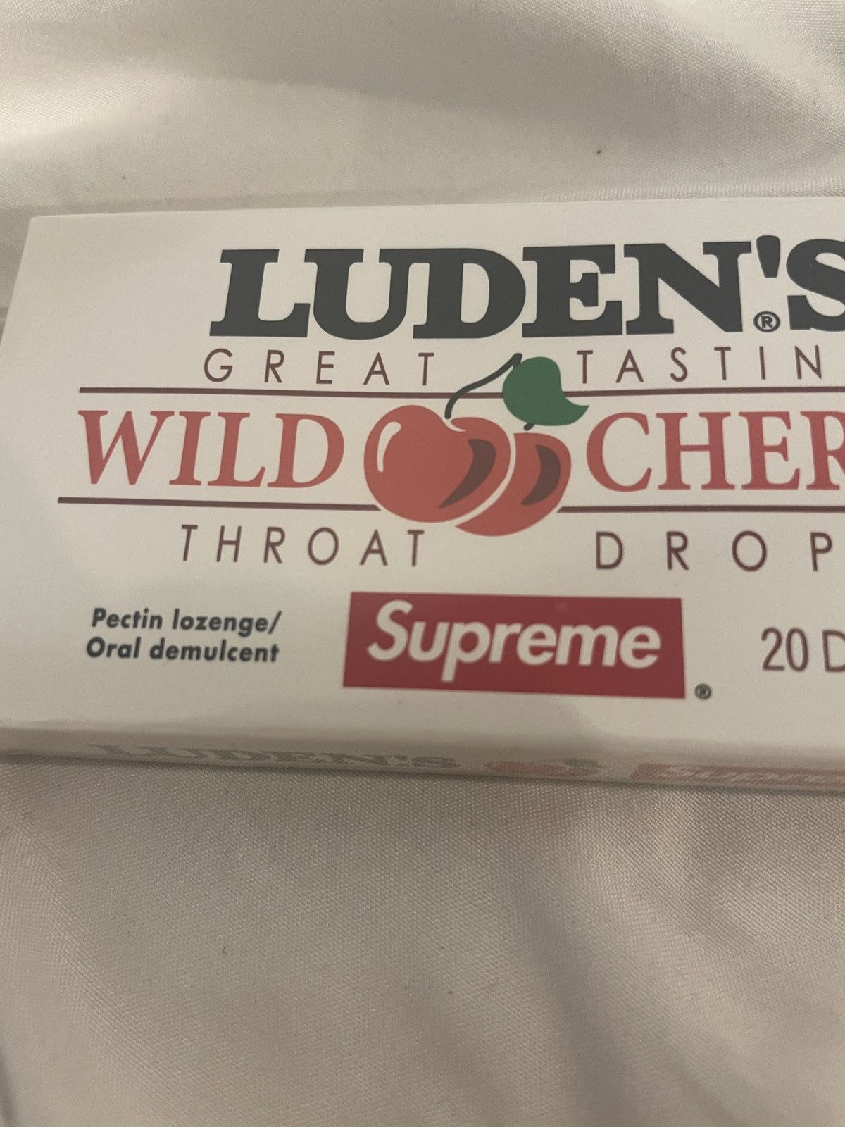Supreme FW18 Supreme x Luden's Cough Drops Size ONE SIZE - 3 Thumbnail