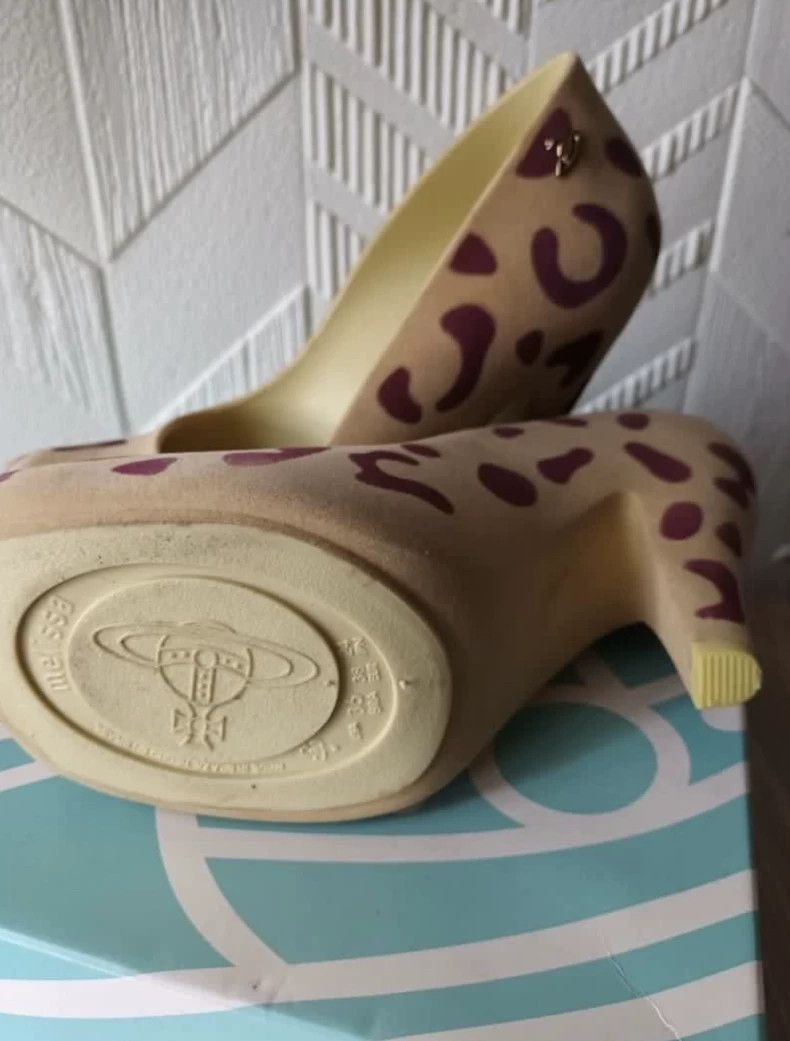 Vivienne Westwood Vivienne Westwood Cat paw high heels Size US 7.5 / IT 37.5 - 4 Thumbnail