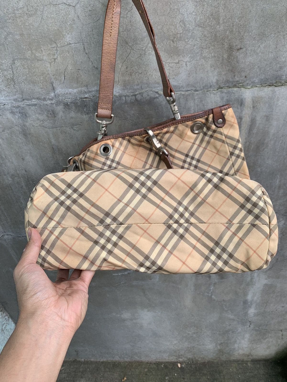 Burberry Blue Label Nova Plaid Tote Bag Size ONE SIZE - 14 Thumbnail