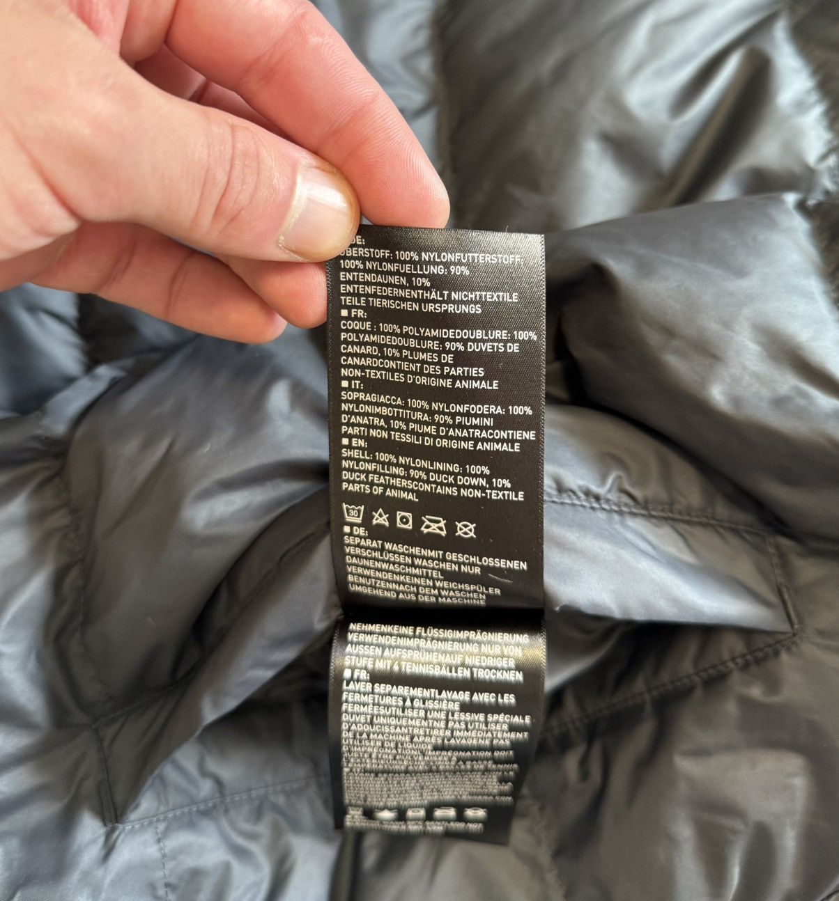 KJUS Kjus Reversible Down Jacket Black Hooded Puffer EU52 USM Size US M / EU 48-50 / 2 - 13 Thumbnail