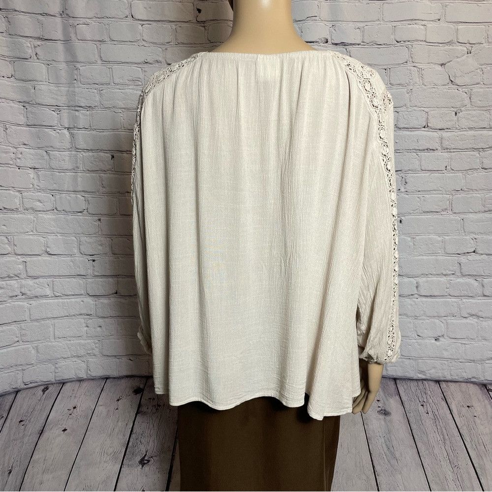 By Together By Together Beige Embroidered Lace Details Rayon Cotton Tun Size M / US 6-8 / IT 42-44 - 4 Thumbnail