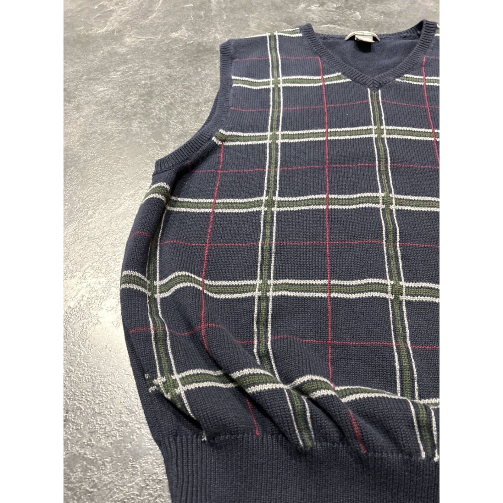 Eddie Bauer VINTAGE Eddie Bauer Sweater Vest Men L Plaid Navy Blue Y2K Geometric Knit V-Neck Size US L / EU 52-54 / 3 - 2 Thumbnail