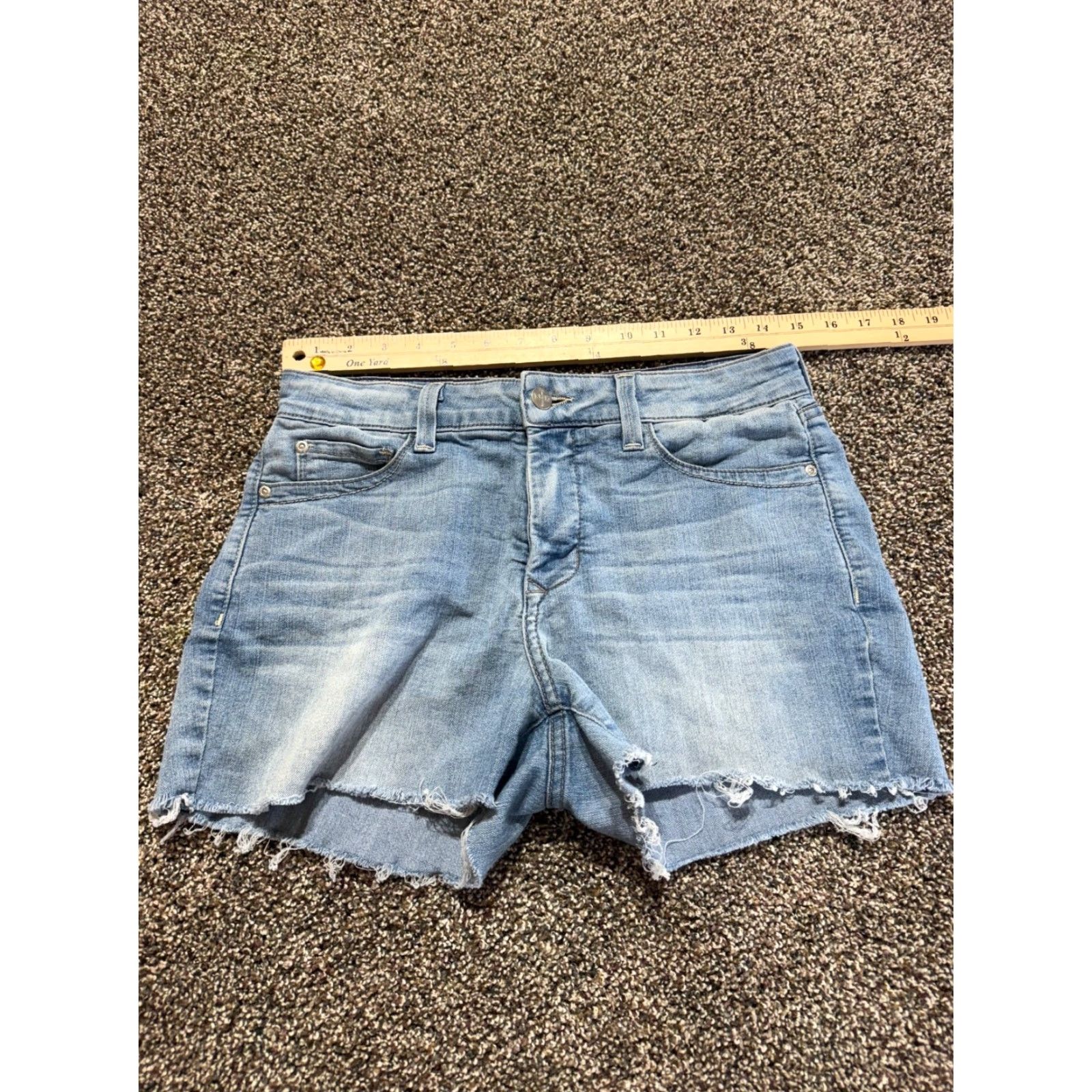 NYDJ NYDJ Shorts Women's Blue Denim Cut-Off 3" Inseam Size 8 Size 30" / US 8 / IT 44 - 5 Thumbnail