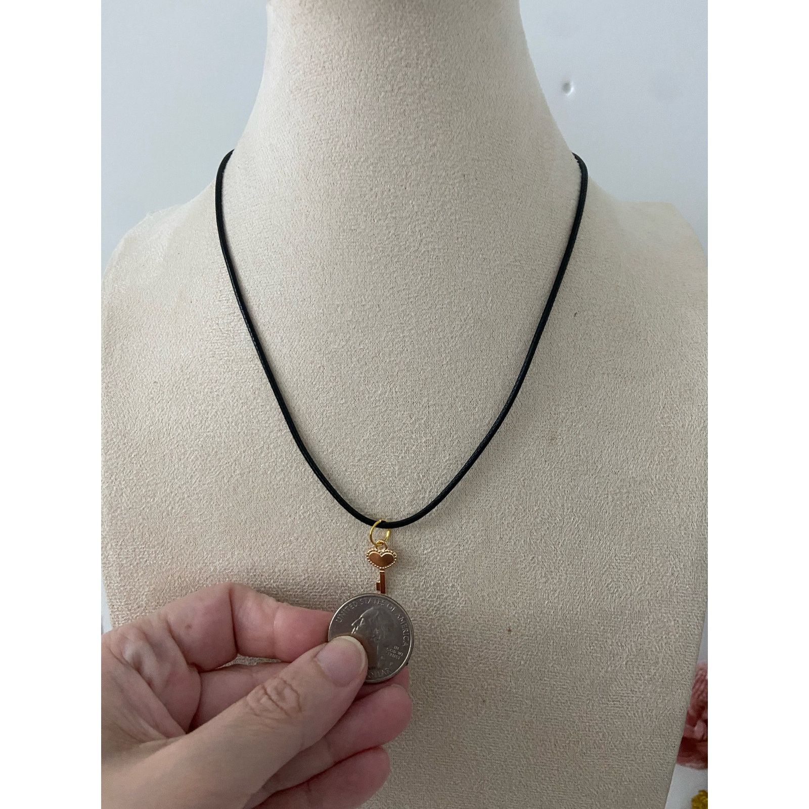 Handmade Little key pendant necklace Size ONE SIZE - 2 Thumbnail