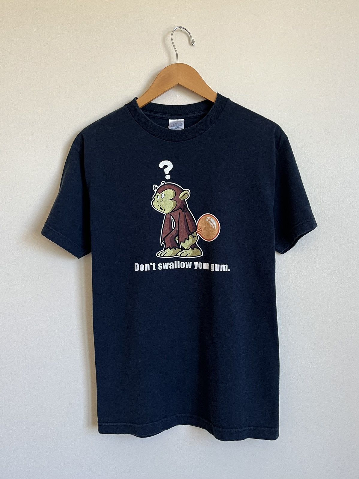 Vintage Vintage 00’s Crazy Monkey “Don't Swallow Your Gum” T-Shirt Size US M / EU 48-50 / 2 - 2 Thumbnail