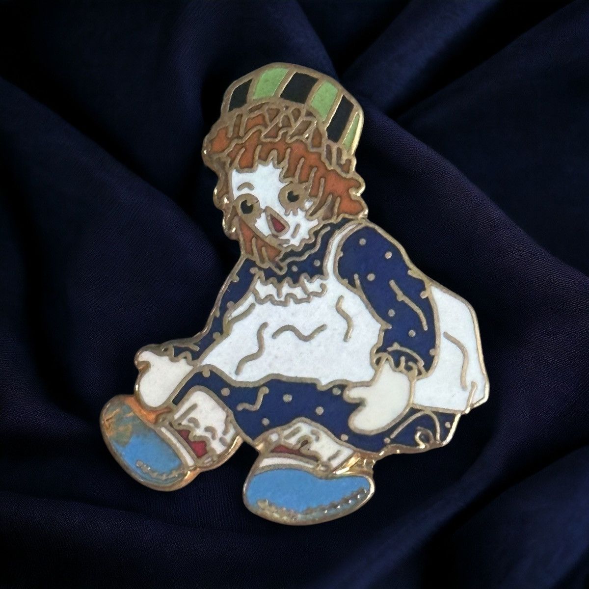 Vintage Vintage Raggedy Anne pin Size ONE SIZE - 1 Thumbnail