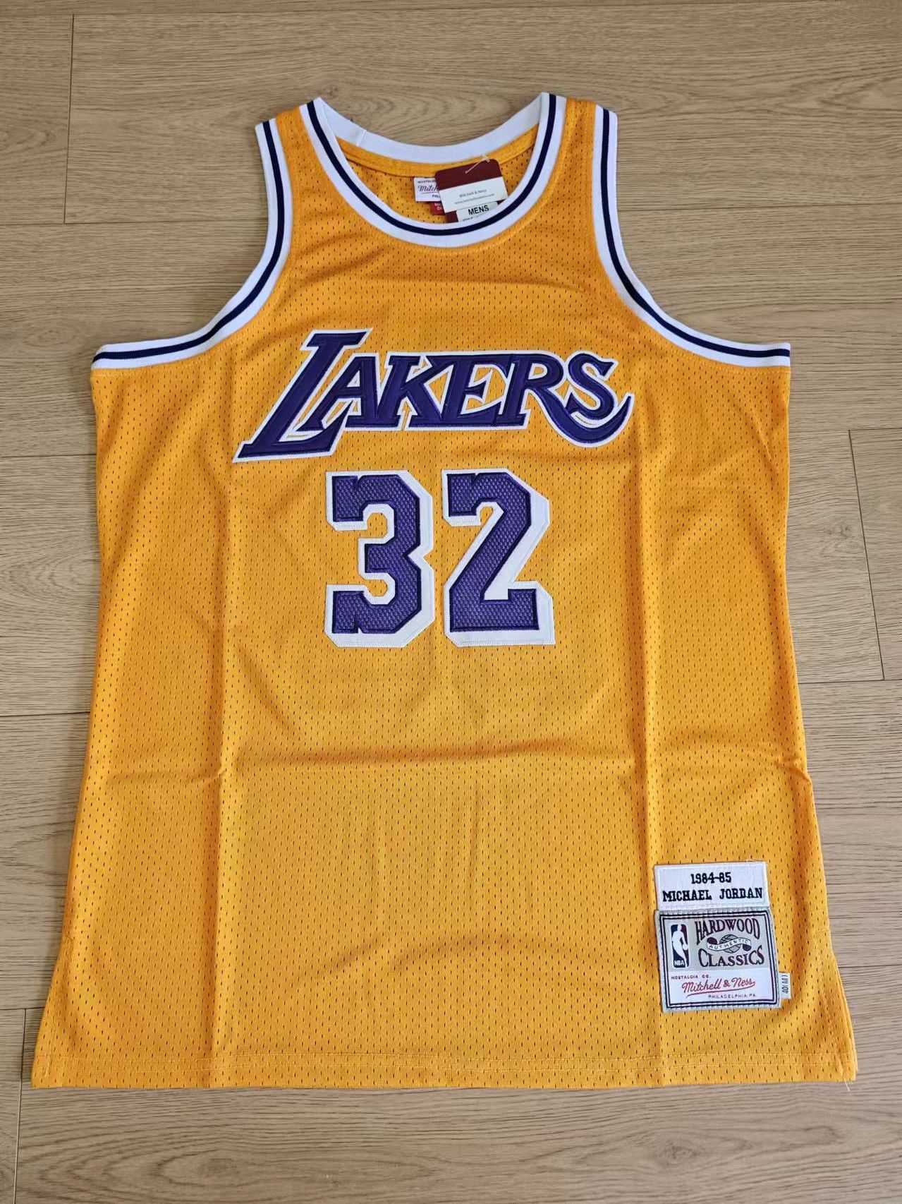 NBA 1984 85 Los Angeles Lakers 32 Earvin Johnson Jersey Size US M / EU 48-50 / 2 - 2 Thumbnail