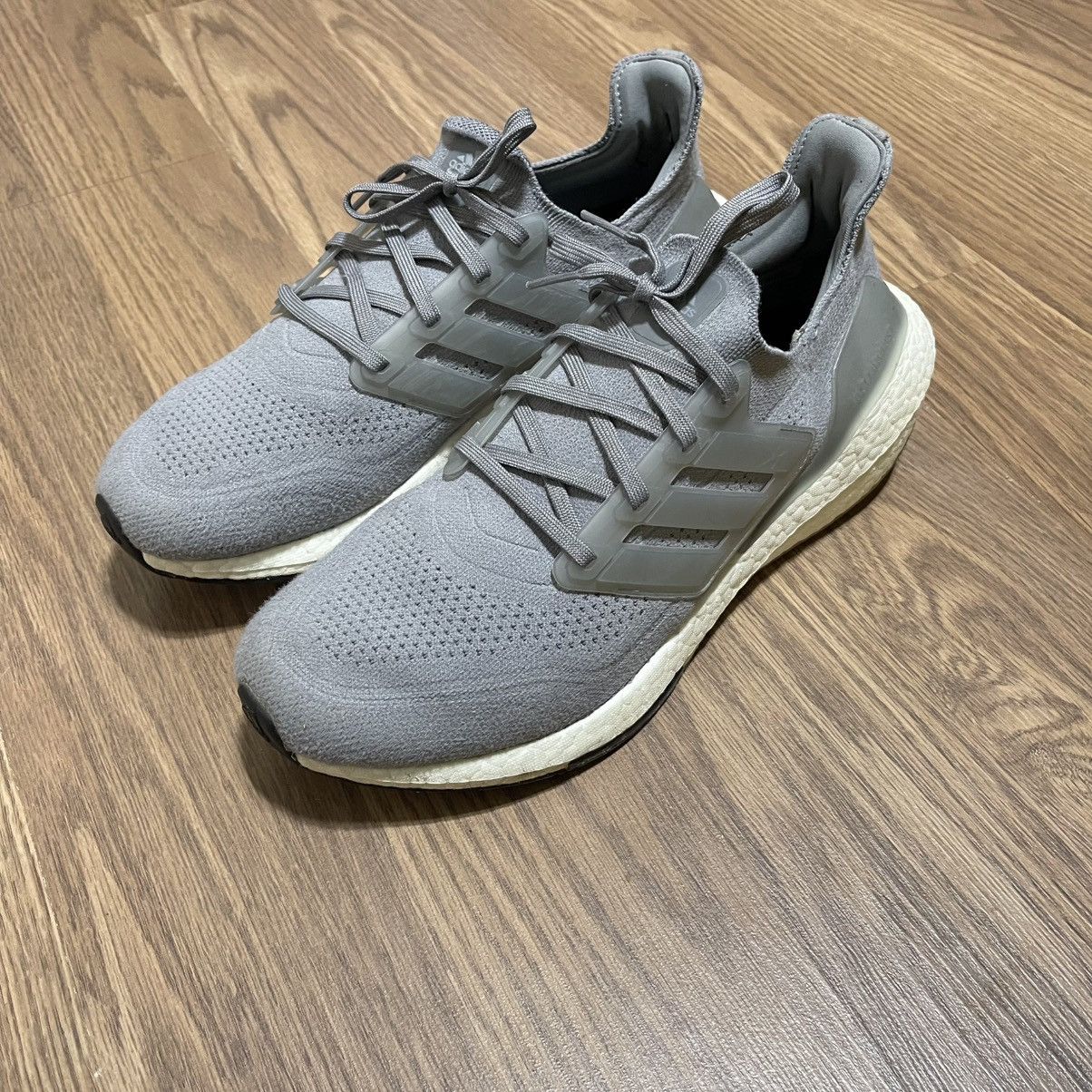Adidas adidas Ultraboost Light grey silver Knit Upper Lace size 11 Size US 11 / EU 44 - 3 Thumbnail