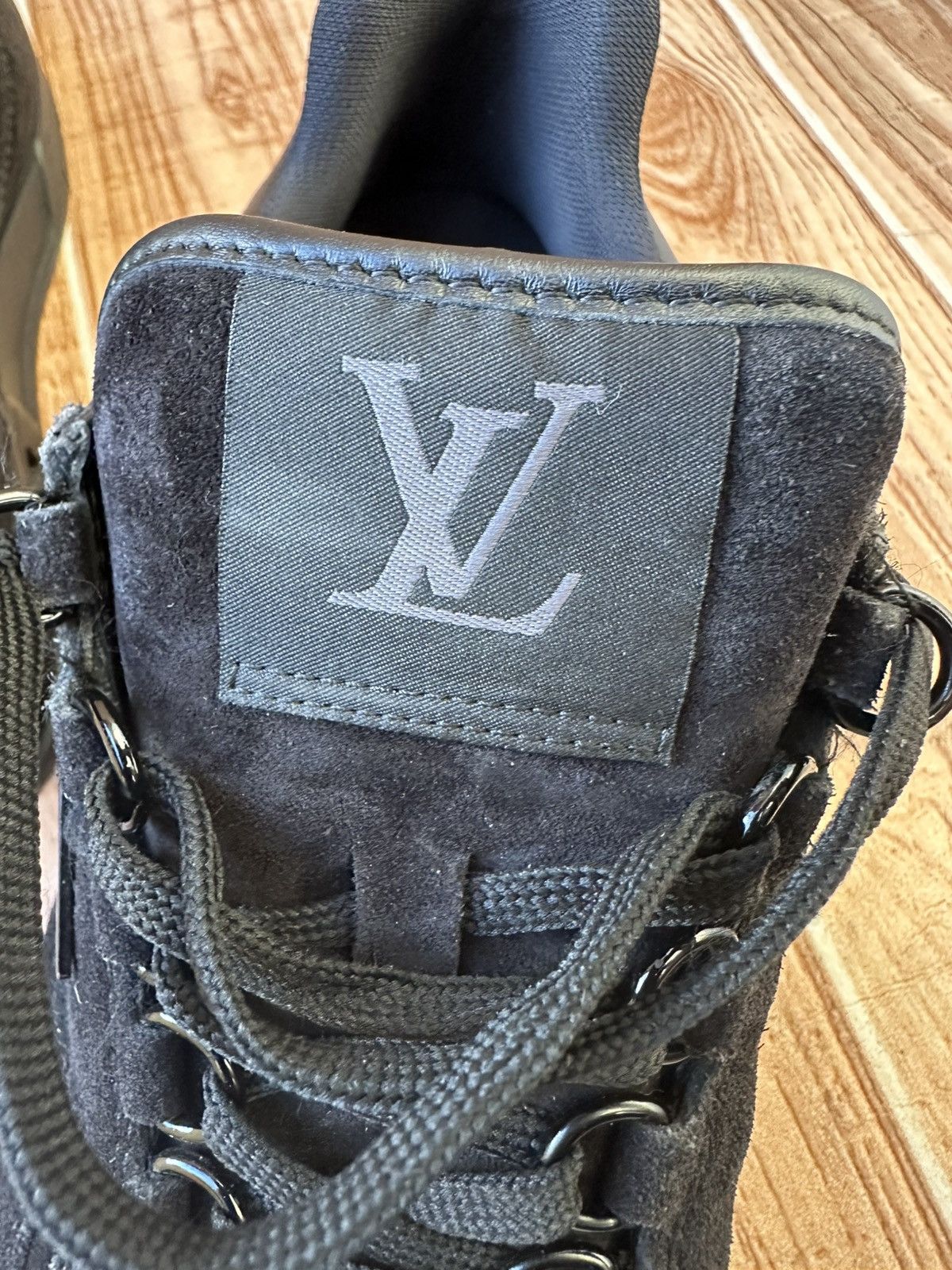 Louis Vuitton Louis Vuitton LV Trainer Sneaker Uniform Virgil Abloh Size US 8 / EU 41 - 25 Thumbnail