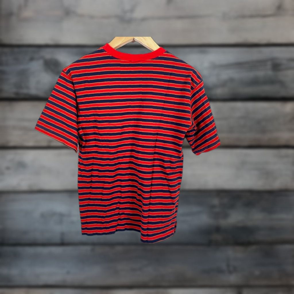 Guess VINTAGE 90s Calvin Klein T-Shirt Men M Red Blue Striped 100% Cotton USA Size US M / EU 48-50 / 2 - 1 Thumbnail