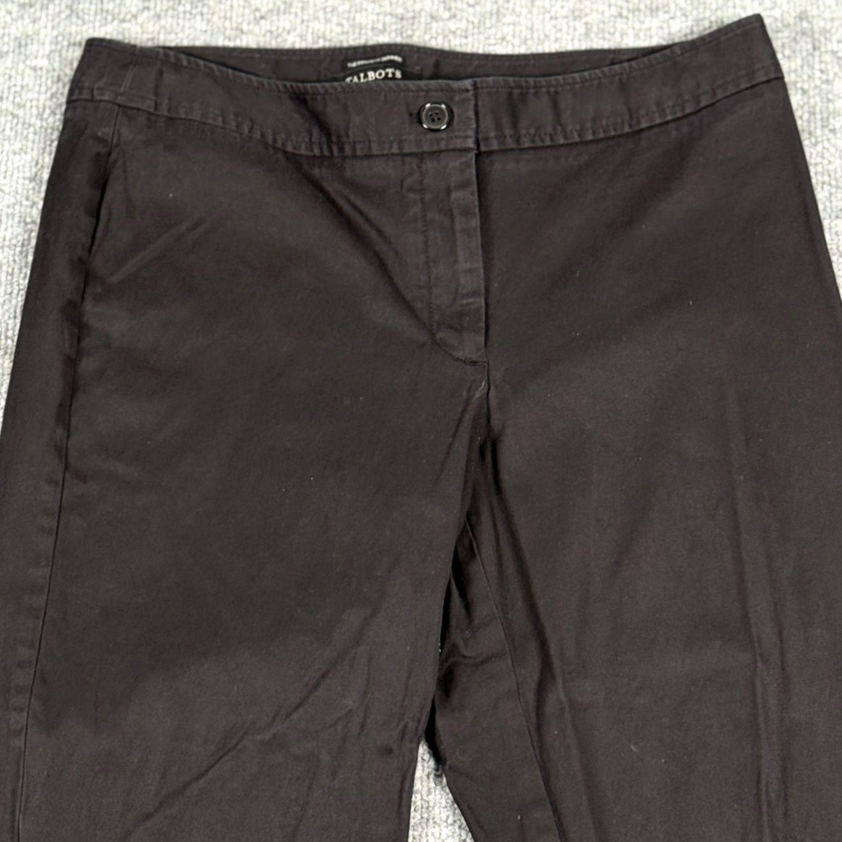 Talbots Talbots Petite Perfect Skimmer Capri Pants Black Button Hem Mid Rise 33 in 20 in Inseam Cotton Spandex Twill Casual Workwear Womens Pants Size 32" / US 10 / IT 46 - 2 Thumbnail