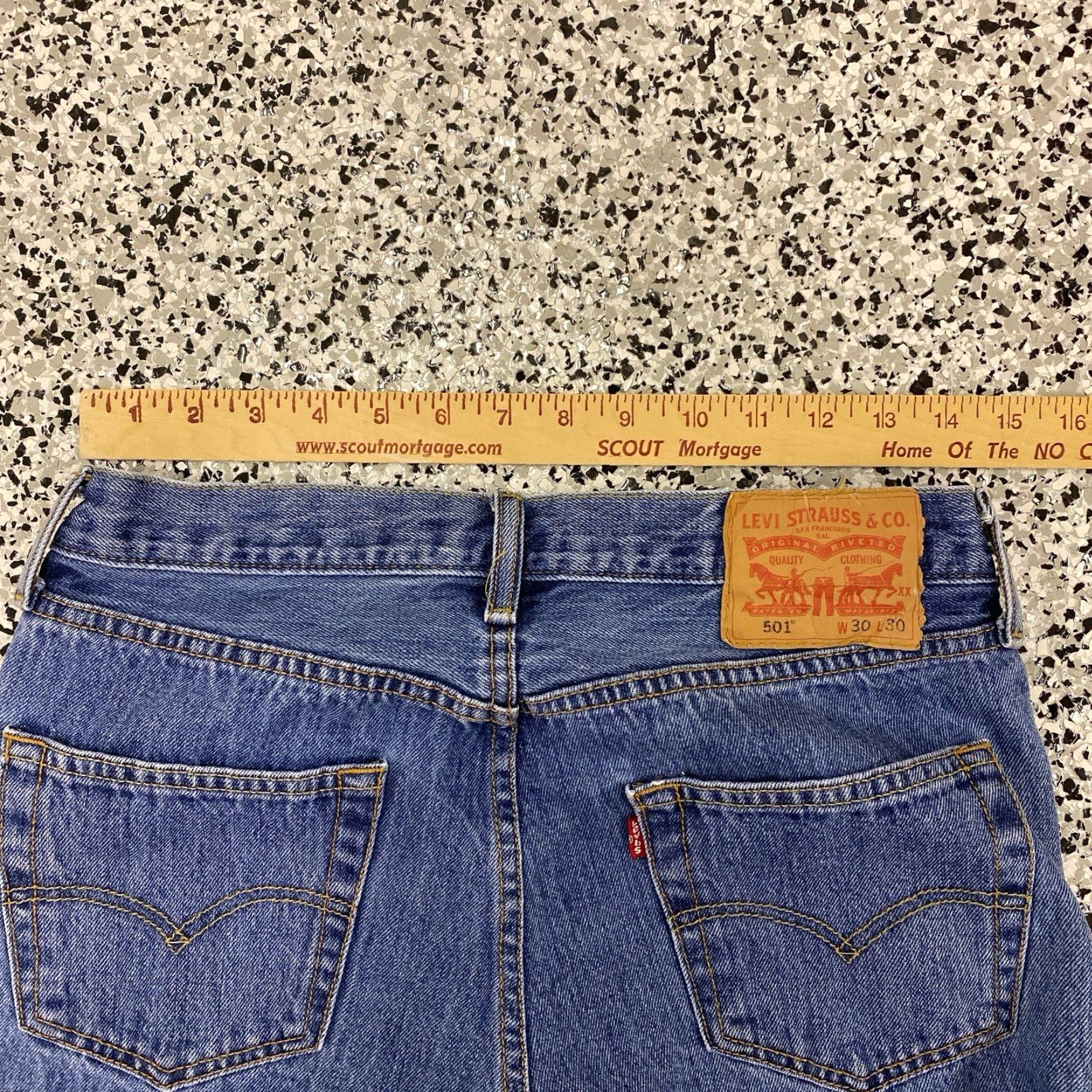 Levi's VINTAGE Levi's 501 Jeans Men Original Fit 29x29 Dark Stonewash Cotton Button Fly Straight 501 XX USA 100% Cotton Denim Size US 29 - 4 Thumbnail
