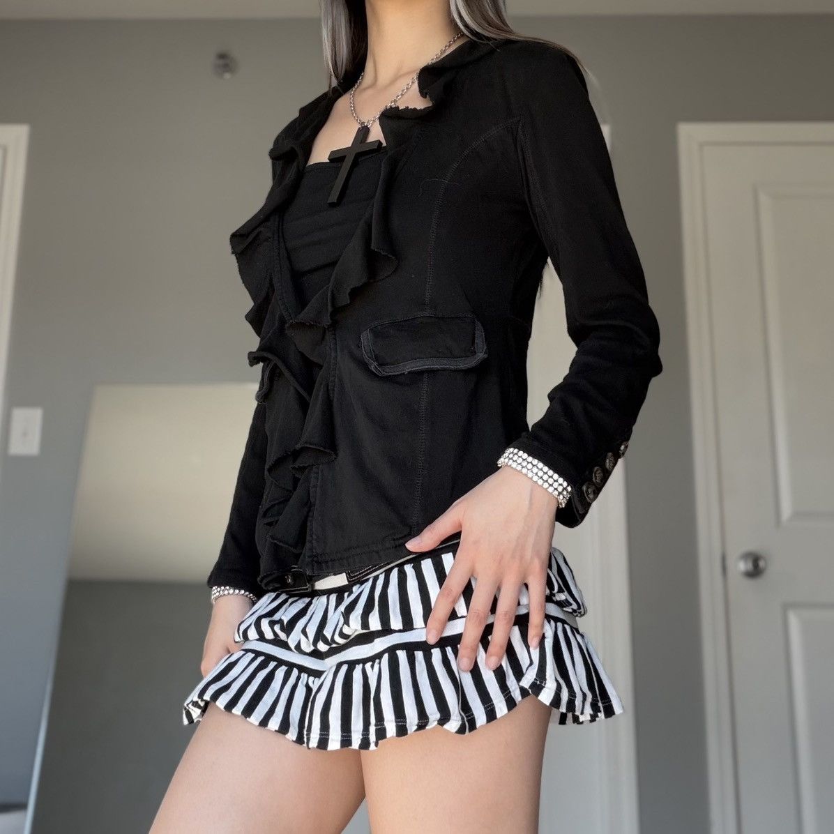 Other Mystree Black Ruffle Open Front Button Cardigan w/ Pockets Size S / US 4 / IT 40 - 13 Thumbnail