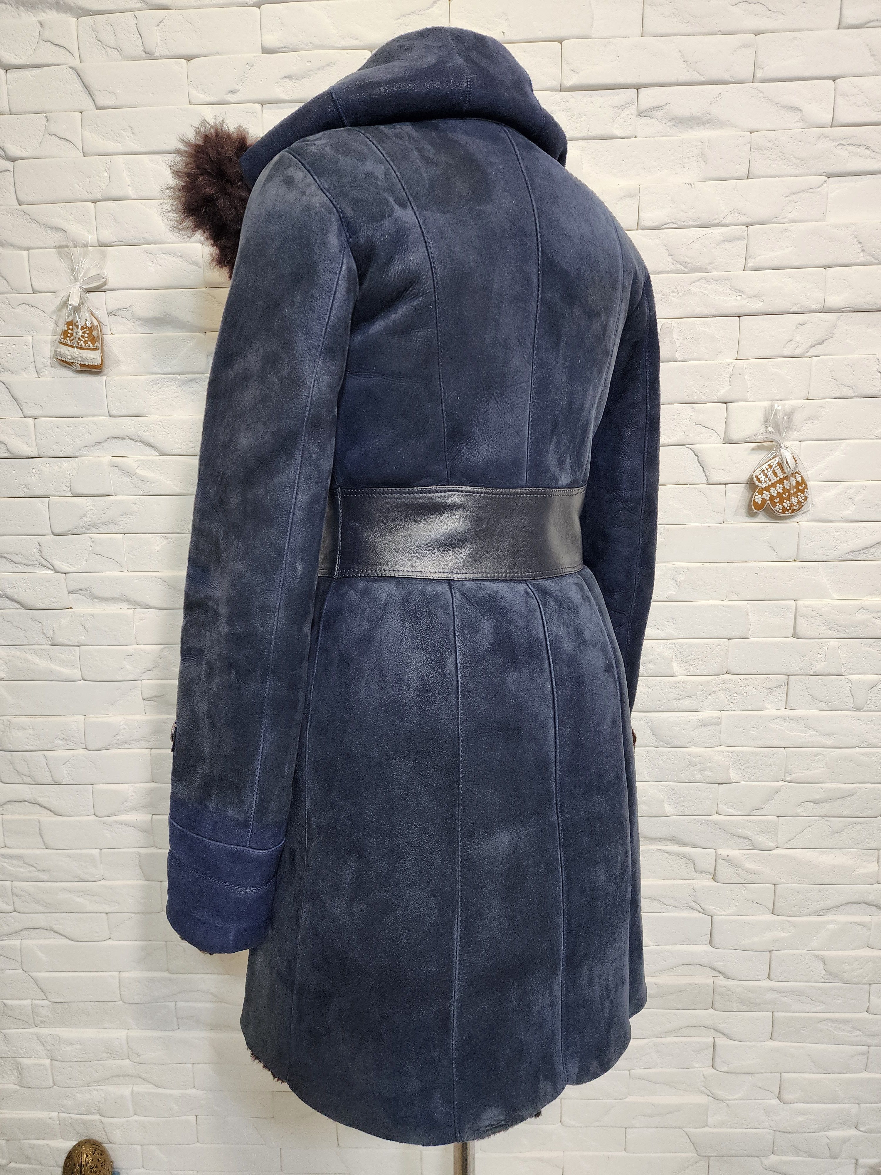 Furla Blue Sheepskin Coat: Genuine Fur Hood, Metal Zipper Size M / US 6-8 / IT 42-44 - 6 Thumbnail