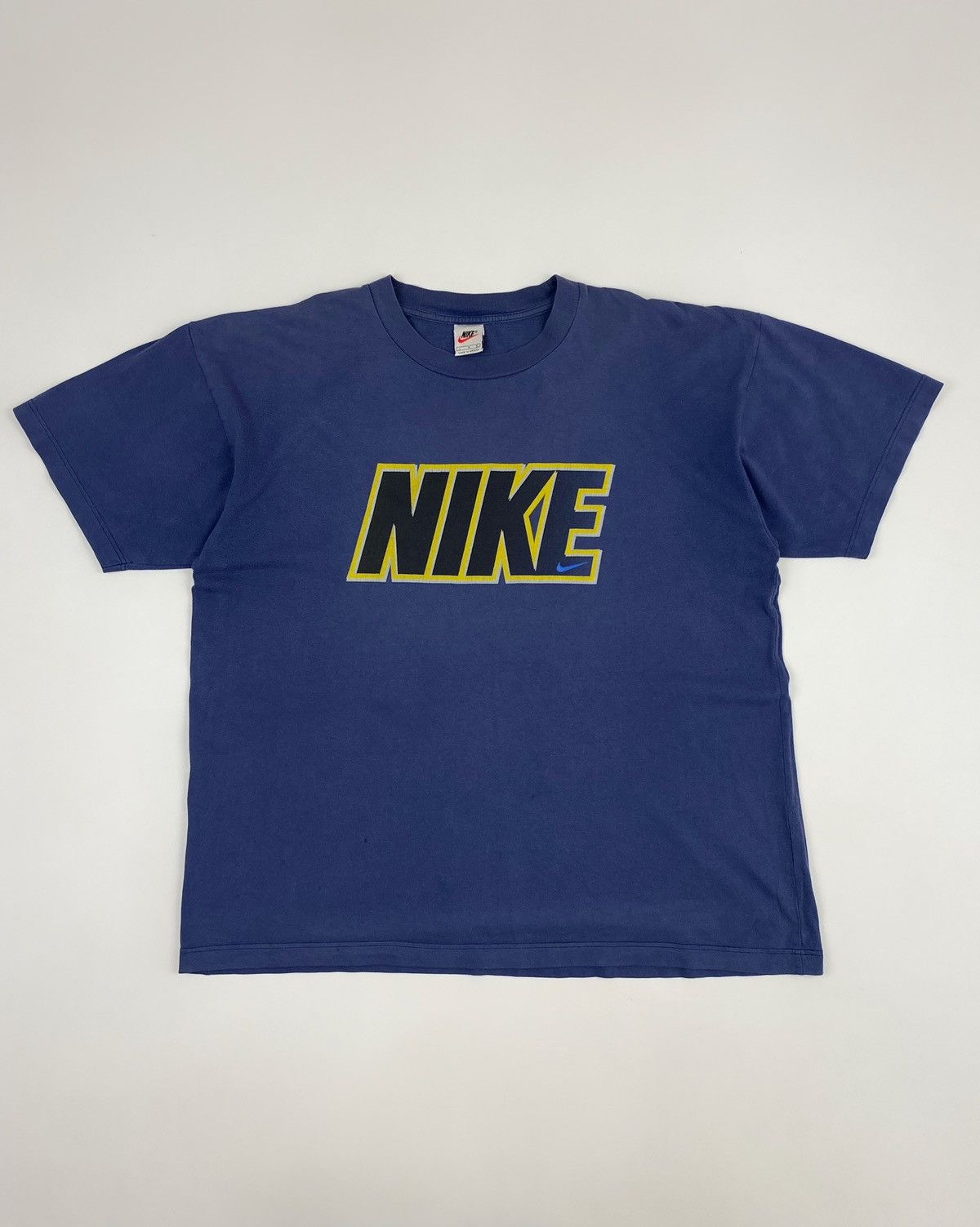 90'S Nike Back Print Logo Print T-Shirt Men's L Size Vintage cotton white type Vintage Second Hand