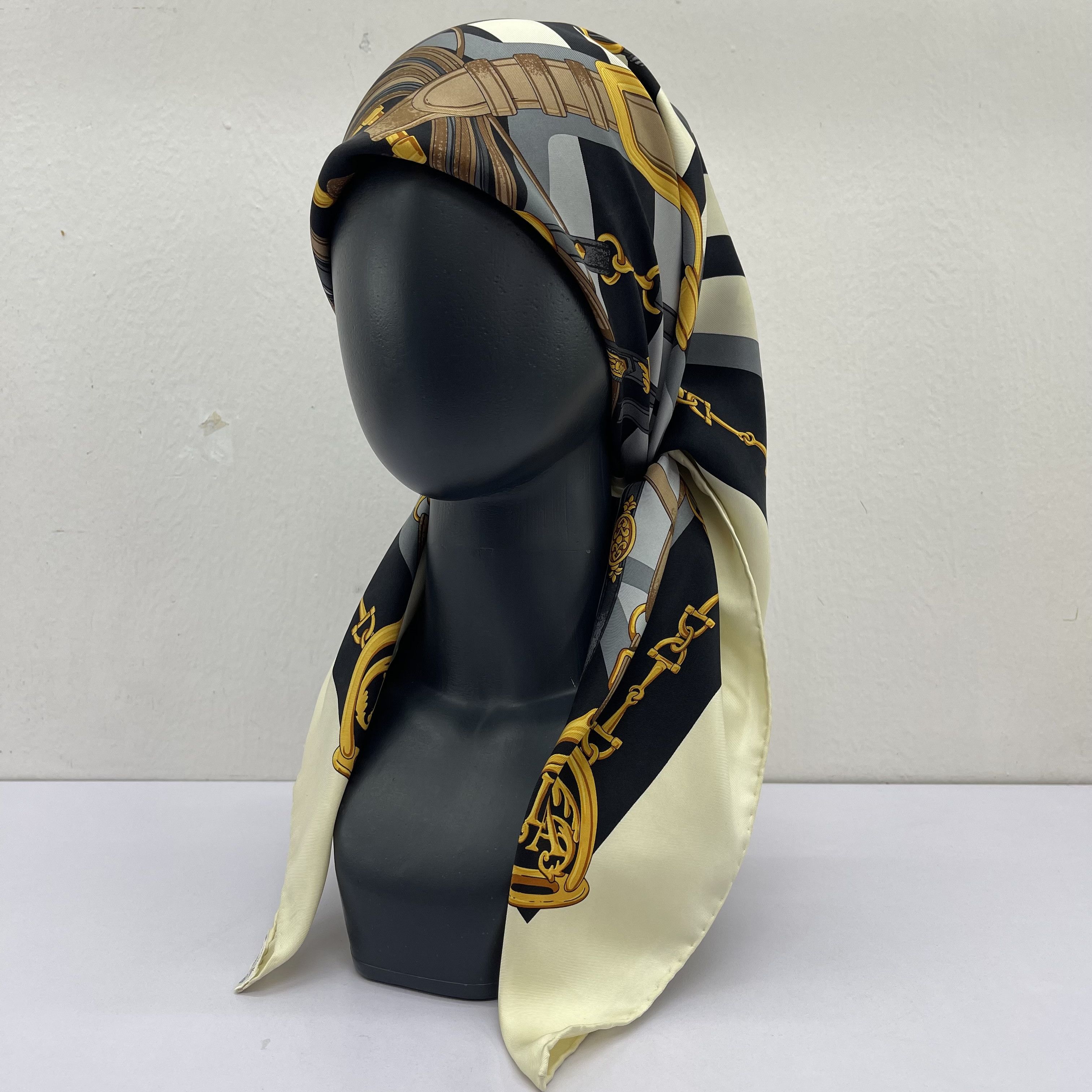 Lancel Vintage Lancel Silk Scarf Babushka - S7034 Size ONE SIZE - 1 Thumbnail