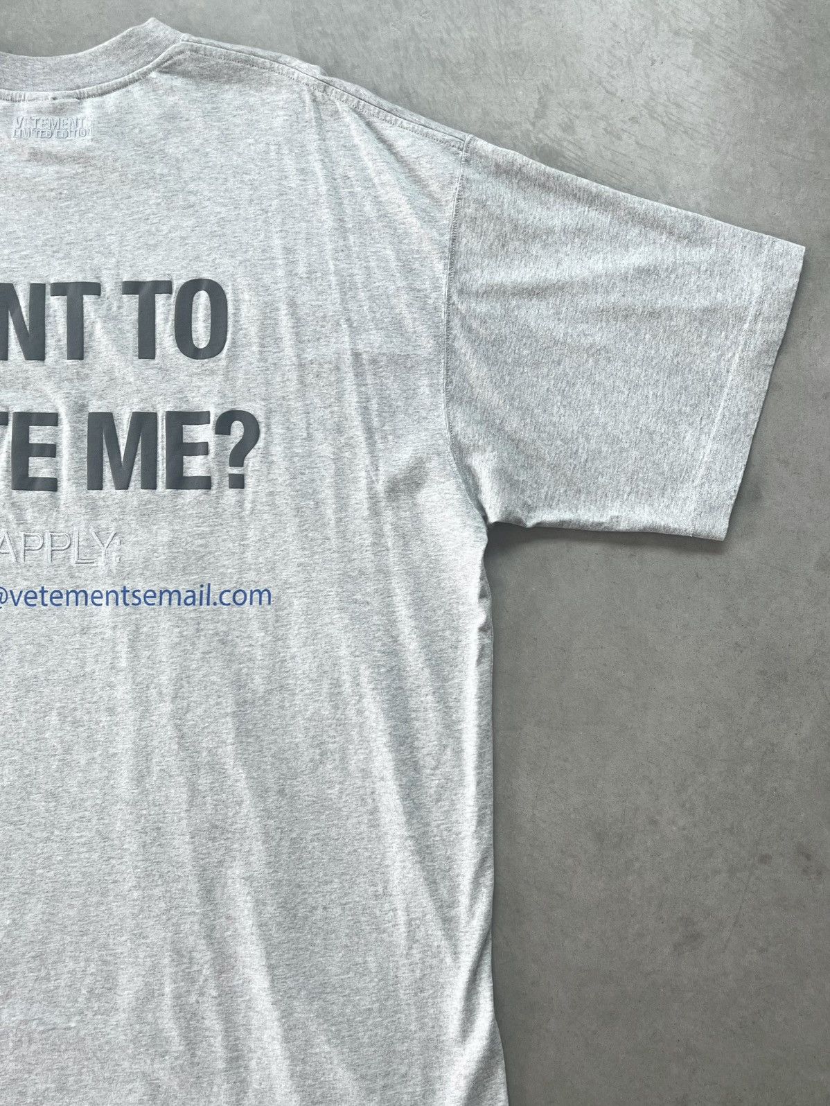 Vetements ❤️‍🔥 2018 I LIKE LONG WALKS - LONELY HEARTS / WANT TO DATE ME? Size US L / EU 52-54 / 3 - 18 Thumbnail