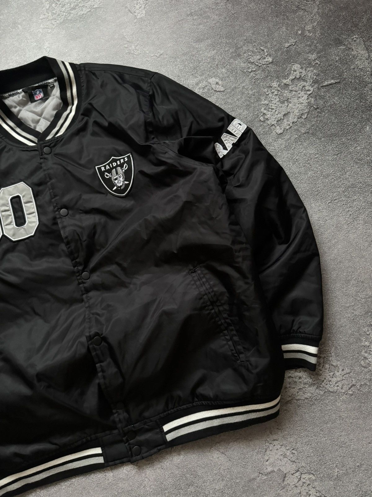 NFL Raiders NFL big logo bomber jacket varsity button up Size US XXL / EU 58 / 5 - 21 Thumbnail