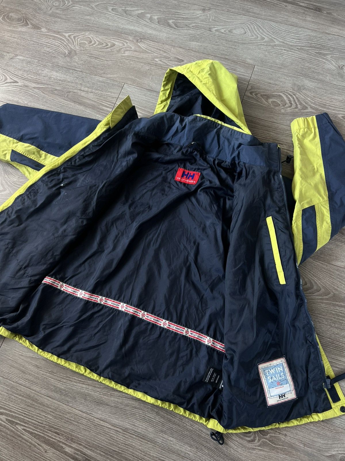Helly Hansen × Vintage Vintage Helly Hansen Central Logo Yachting Patch Tech Jacket Size US M / EU 48-50 / 2 - 15 Thumbnail