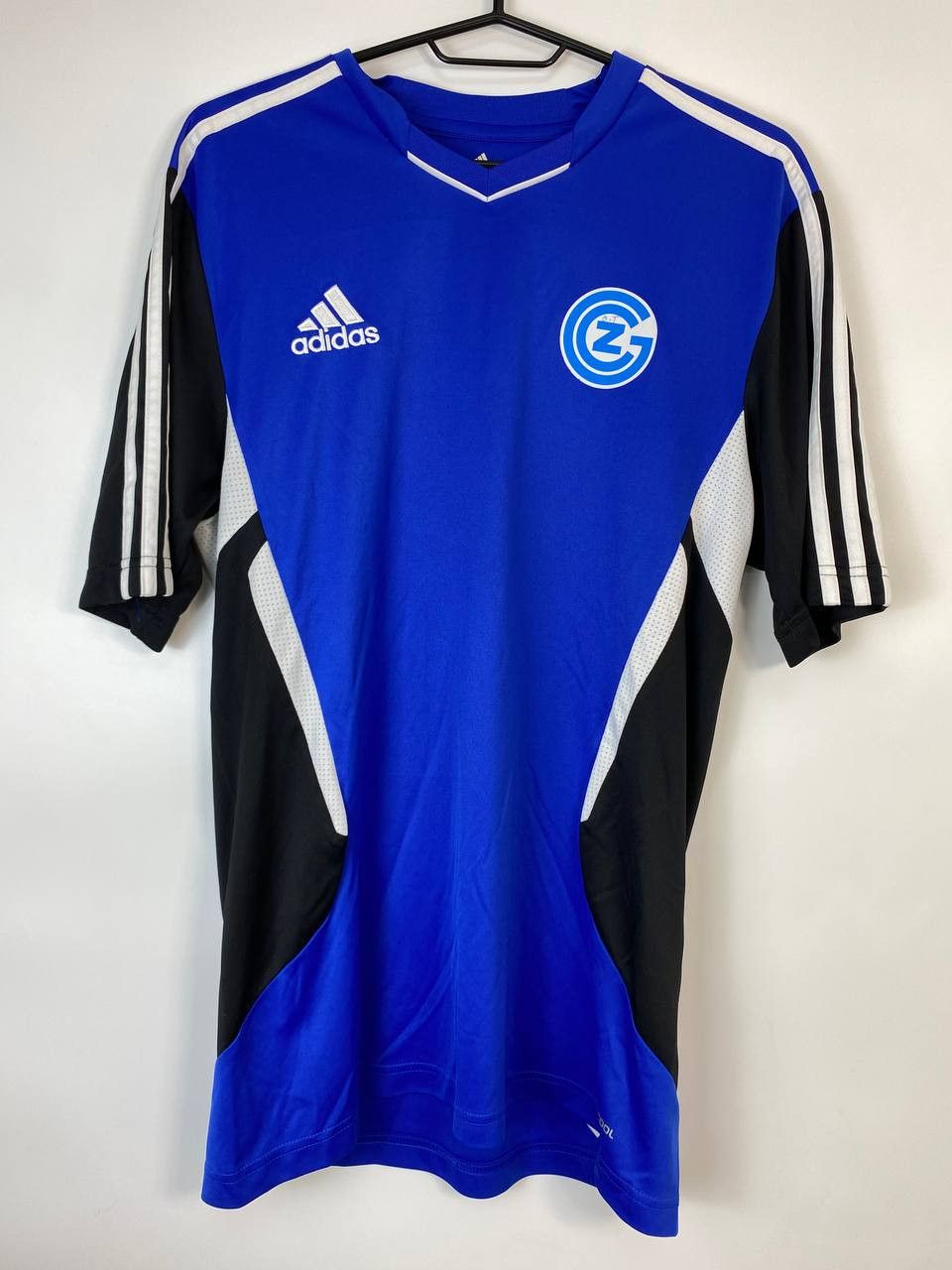 Adidas GRASSHOPPER CLUB TRAINING SHIRT ADIDAS JERSEY Size US M / EU 48-50 / 2 - 1 Thumbnail