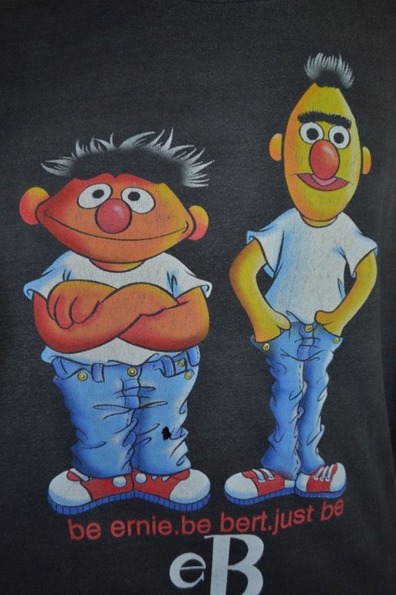 Cartoon Network Vintage 1998 Sesame Street Muppets Bert and Ernie Black Tee Size US L / EU 52-54 / 3 - 6 Thumbnail