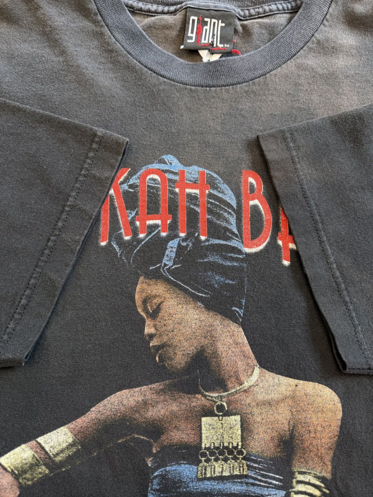 Other 2001 Vintage Erykah Badu Tour Tee Size US XL / EU 56 / 4 - 7 Thumbnail