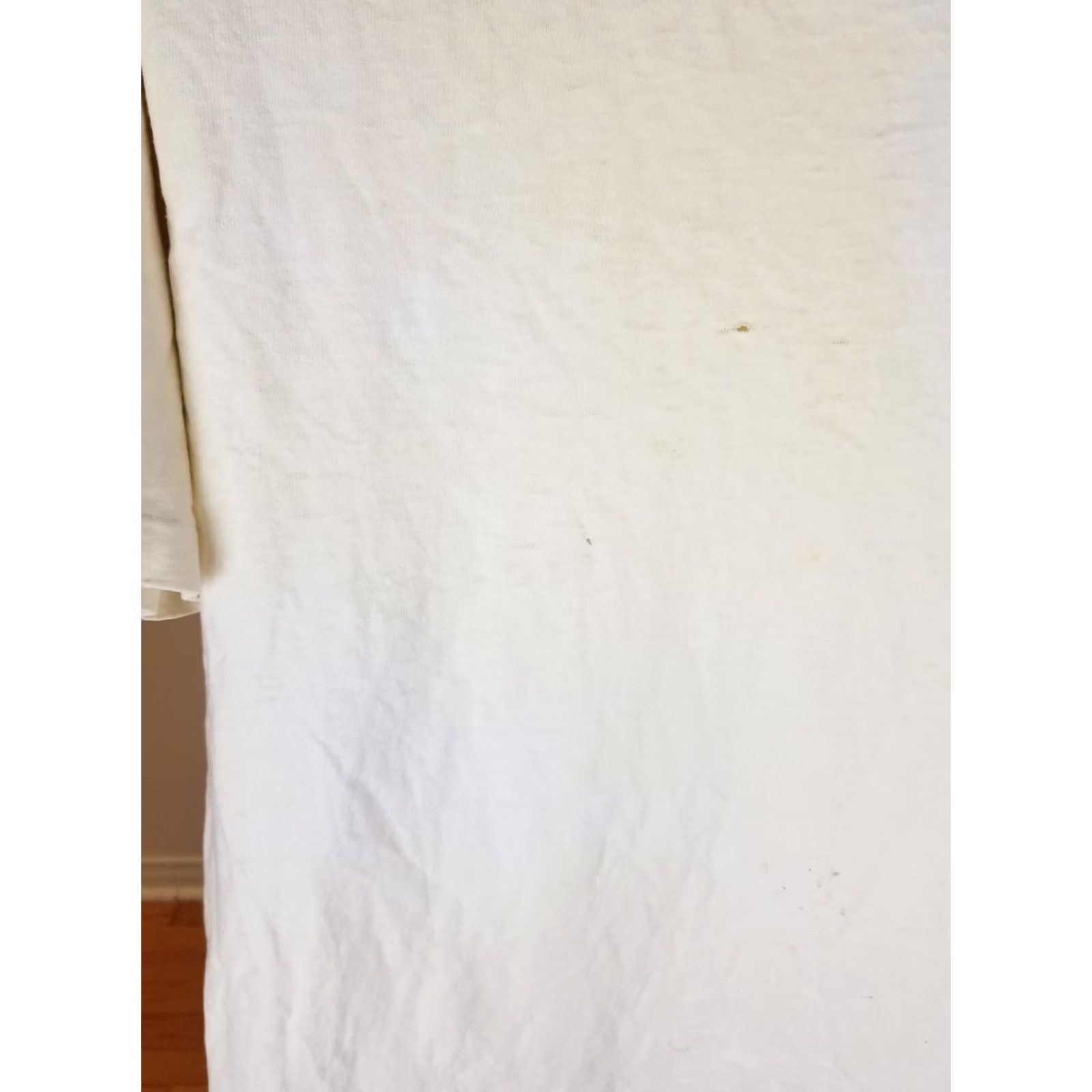 Vintage VINTAGE 90' A BREAK FROM REALITY TSHIRT MEDIUM White Short Sleeve Round Neck Mens Distressed Worn Faded Solid Pattern Universal Size M Clothing Size US M / EU 48-50 / 2 - 7 Thumbnail