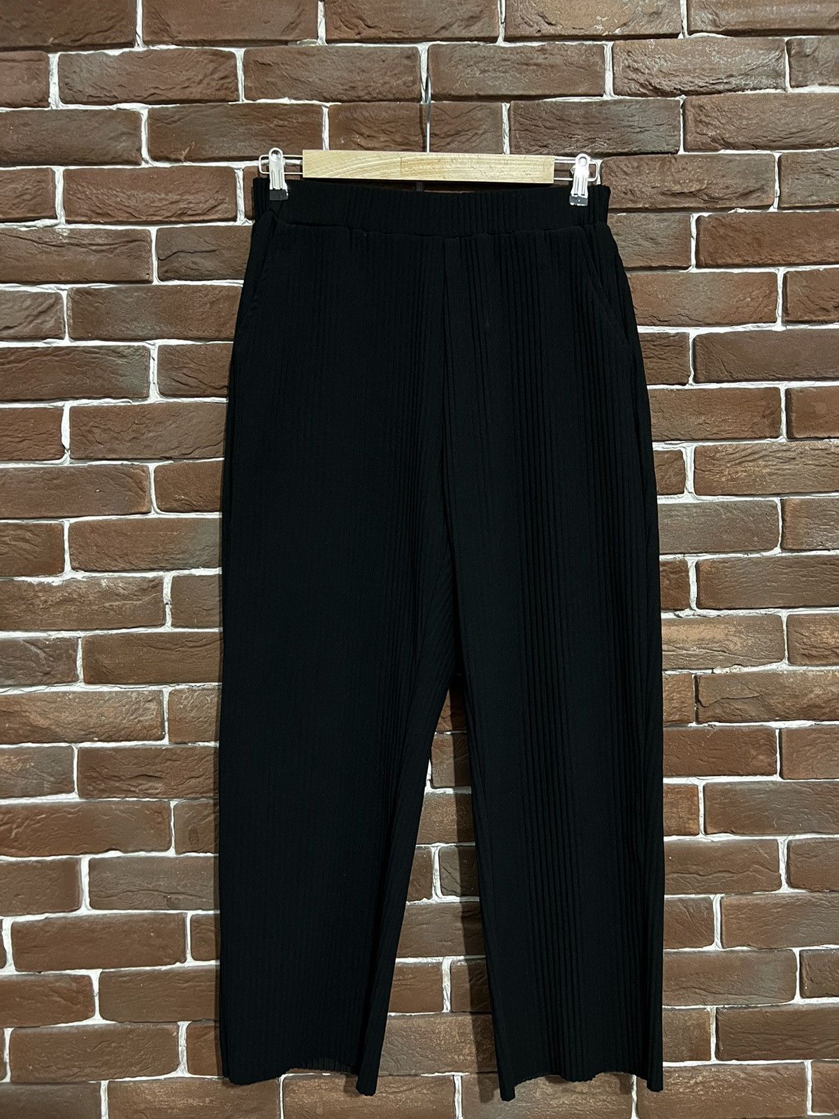 Japanese Brand Rare Vintage Y2k Casual Black Light Pant Issey Miyake Vibe Size US 34 / EU 50 - 1 Thumbnail