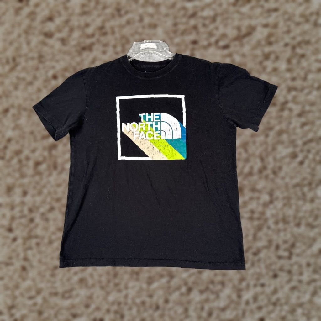 The North Face The North Face Shirt Men Medium Black Short Sleeve Crew Neck 100% Cotton Size US M / EU 48-50 / 2 - 1 Thumbnail