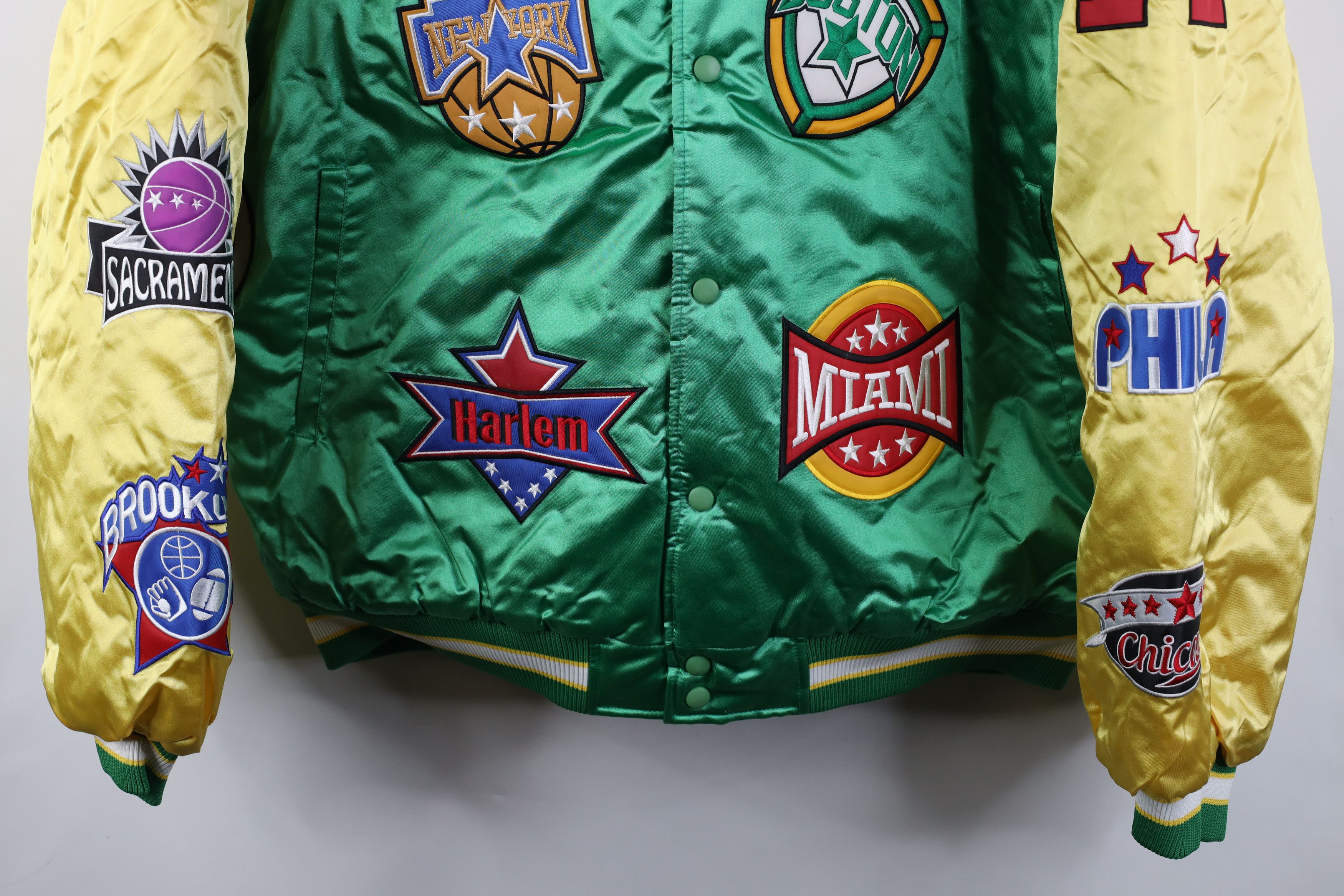 Vintage Deadstock Vintage 90s Y2K Basketball Satin Bomber Jacket Size US XXL / EU 58 / 5 - 5 Thumbnail