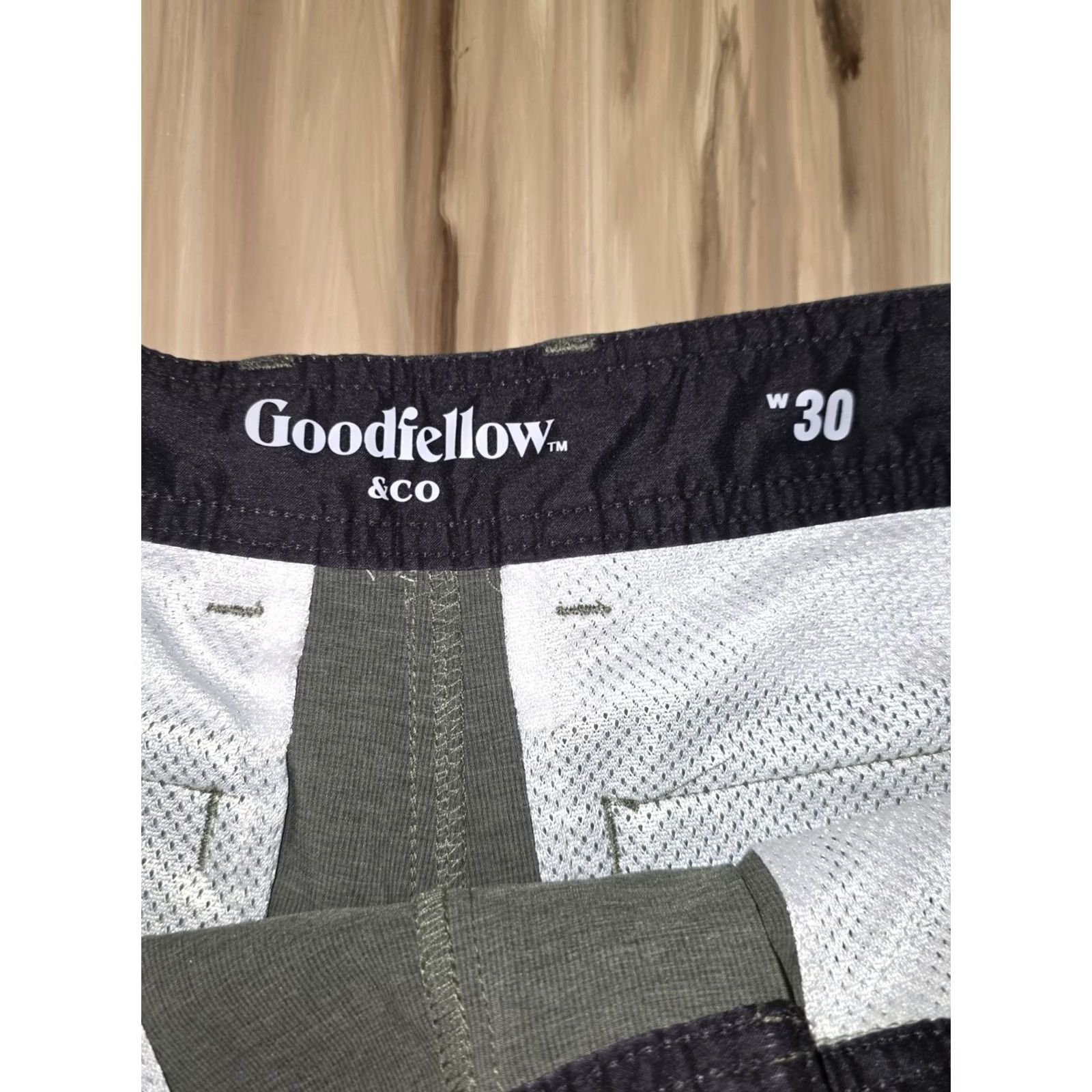 Vintage Goodfellow & Co Men's Hybrid Hunter Green Swim Shorts - 30 Mens Swim Bottom Green 30 Size US 30 / EU 46 - 5 Thumbnail