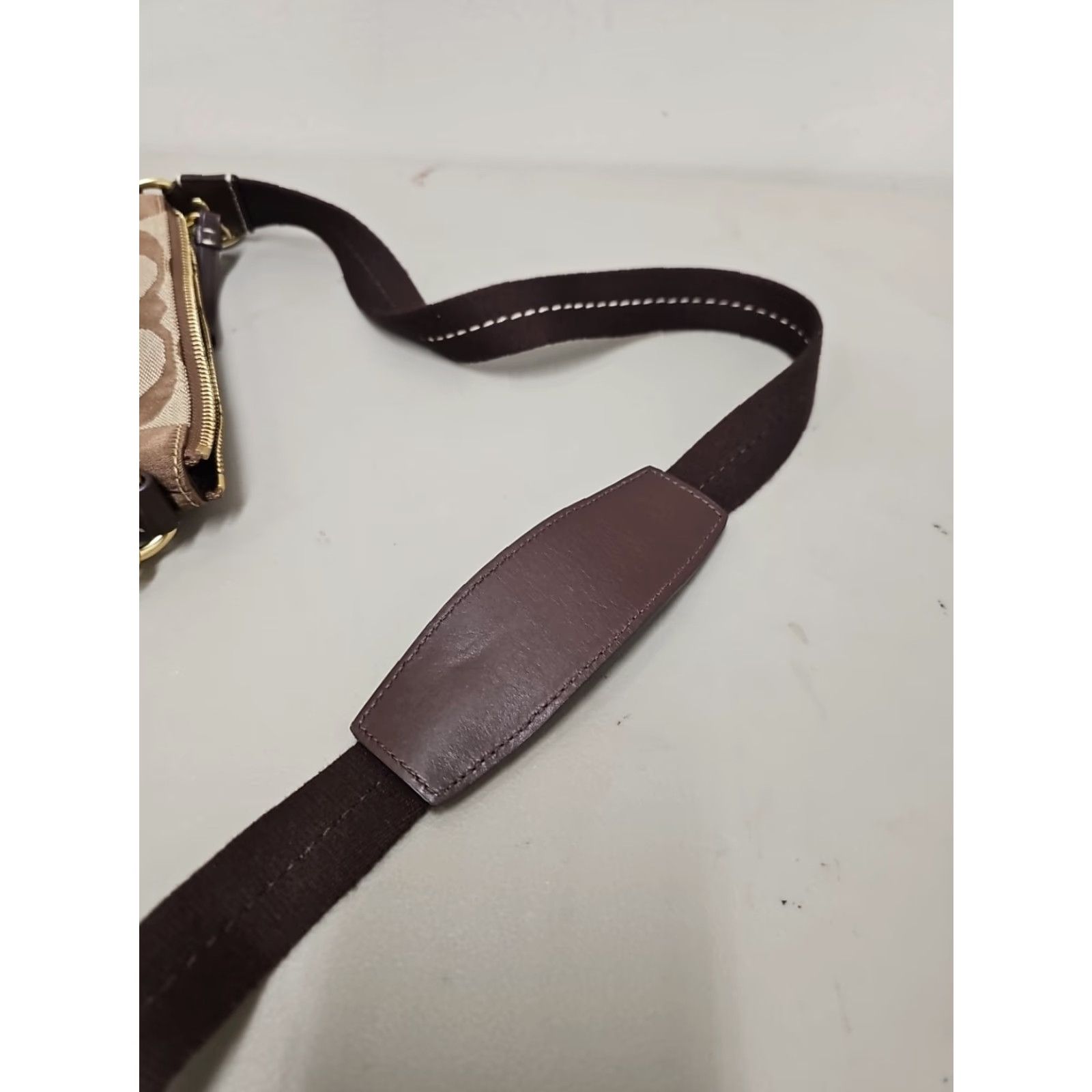 Coach COACH H0749-40758 SIGNATURE TOP ZIP CROSS BODY SWINGPACK BAG PURSE HANDBAG BROWN Size S / US 4 / IT 40 - 4 Thumbnail
