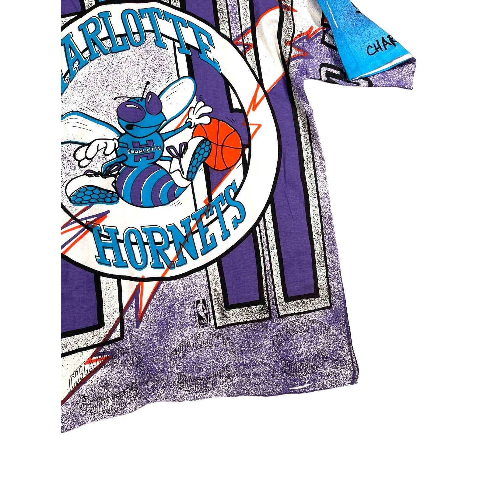 NBA × Vintage Vintage 1990's Charlotte Hornets NBA All Over Print T-Shirt Size US L / EU 52-54 / 3 - 8 Thumbnail