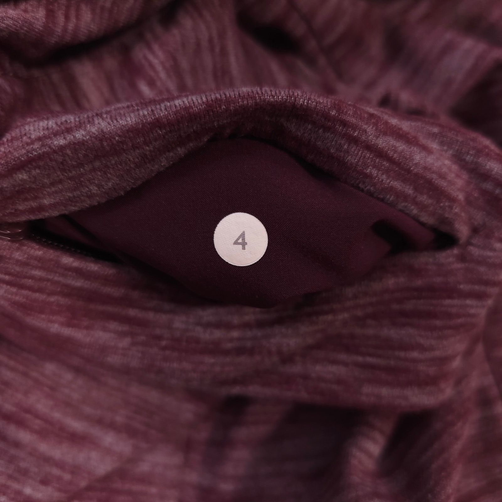 Lululemon Lululemon &go Where-To Skirt Heathered Bordeaux Drama Sz 4 Size 27" / US 4 / IT 40 - 4 Thumbnail