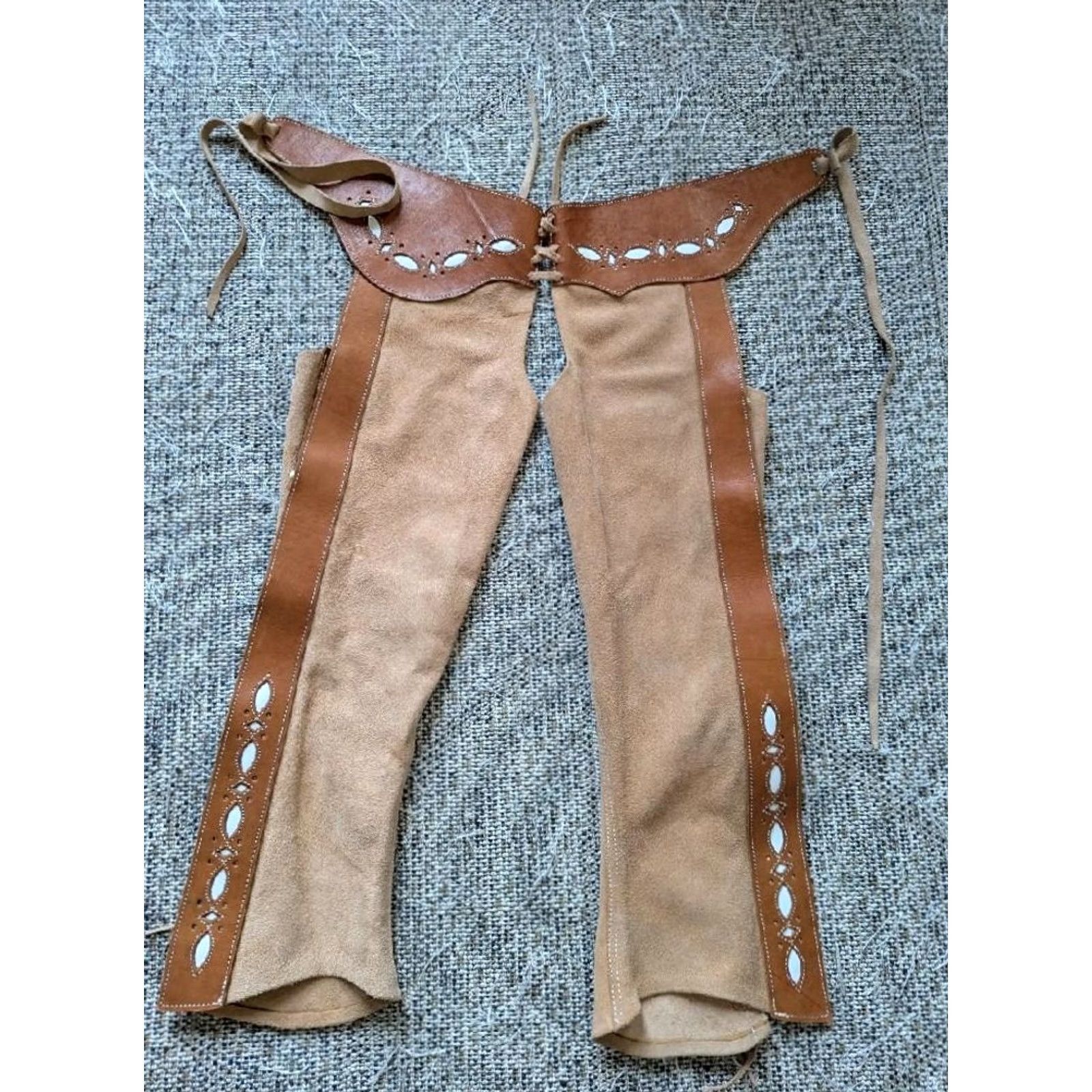 Chaps VINTAGE handcrafted leather chaps Shirt XS/S 30 in Brown 30x26 cowboy suede leather boots? Size 26" / US 2 / IT 38 - 2 Thumbnail