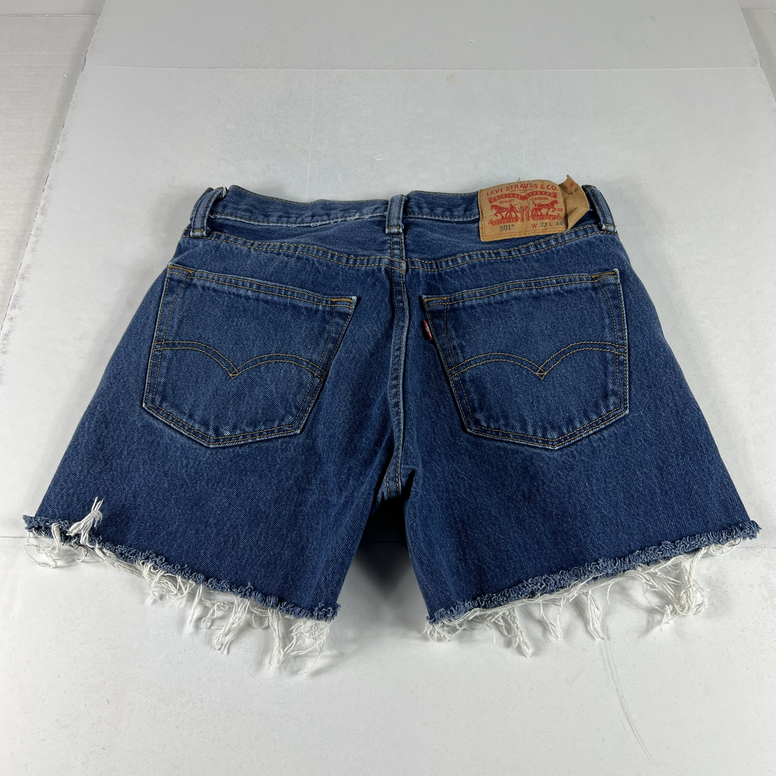 Levi's Levi's Jean Shorts 501 Straight Cut Off Frayed Denim Jorts Size US 30 / EU 46 - 8 Thumbnail
