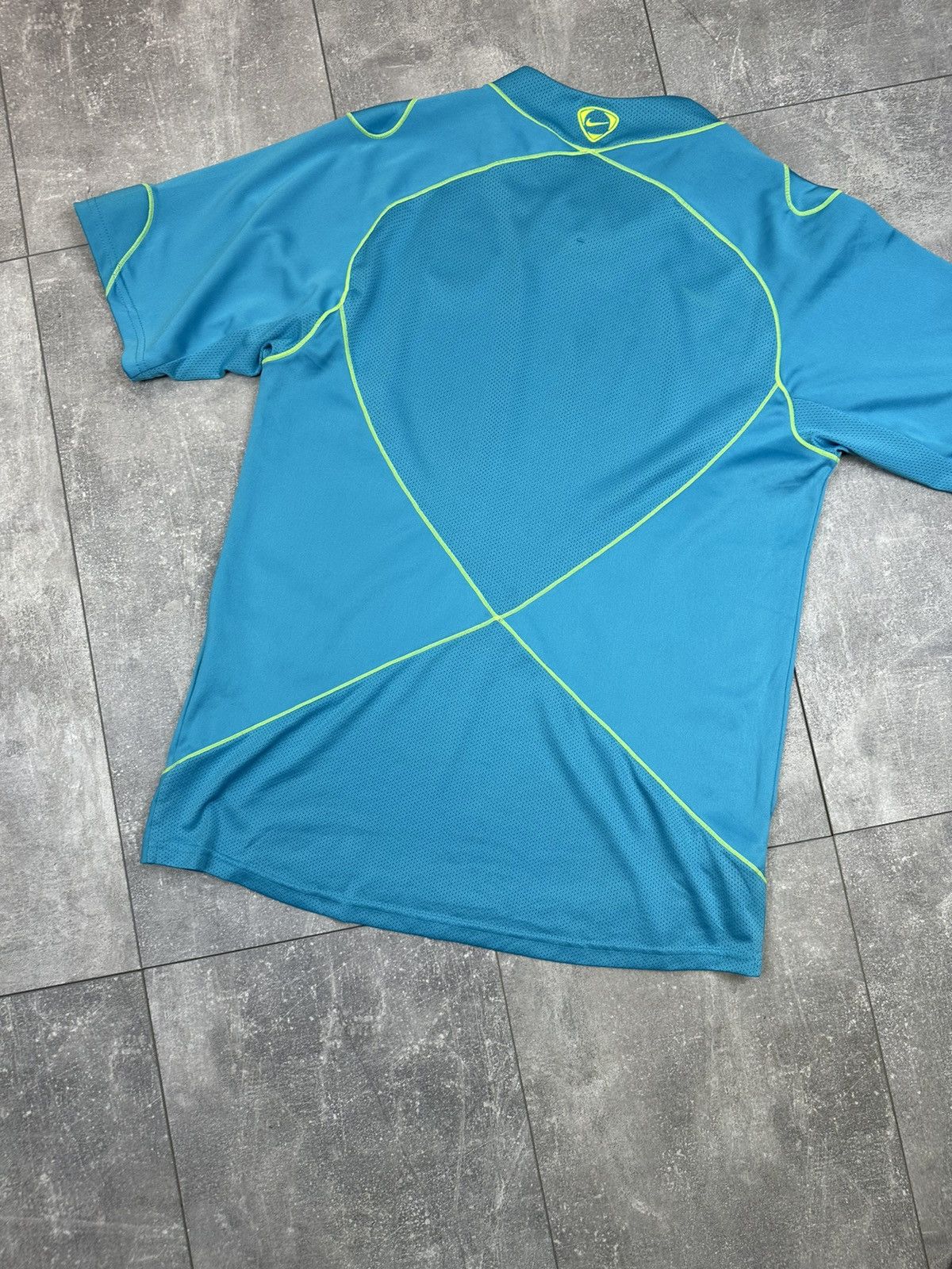 Nike Nike FC Barcelona Training Soccer Football Jersey 2008/9 Size US M / EU 48-50 / 2 - 15 Thumbnail