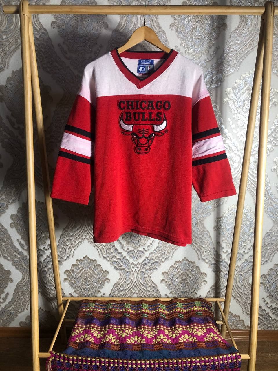 Starter Vintage Starter Chicago Bull Retro Tshirt NBA Jordan Y2K 90s Size US XL / EU 56 / 4 - 1 Thumbnail