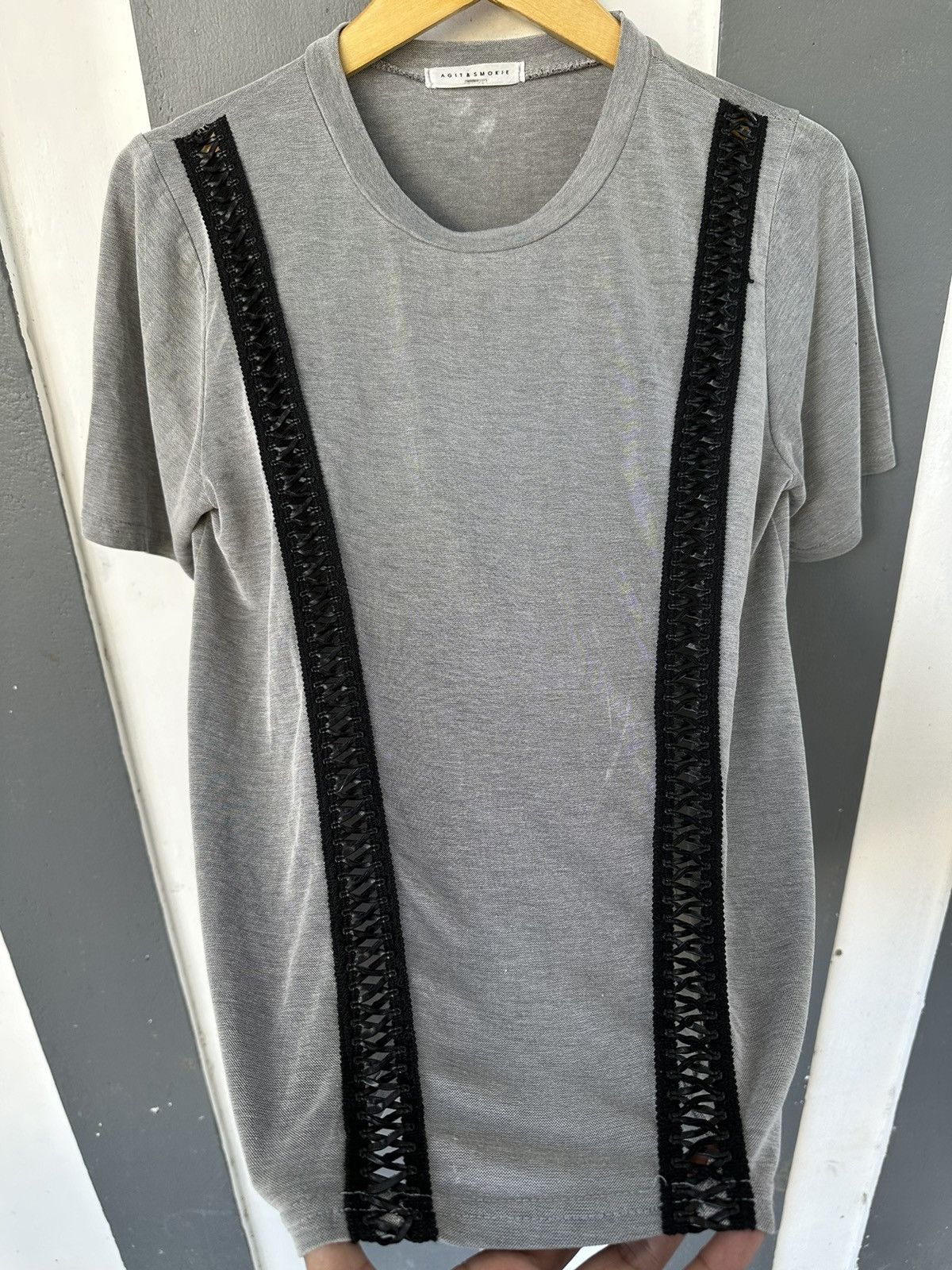 Japanese Brand CRAZY FASHION PUNK STYLE AGIT & SMOKIE TSHIRT Size S / US 4 / IT 40 - 2 Thumbnail