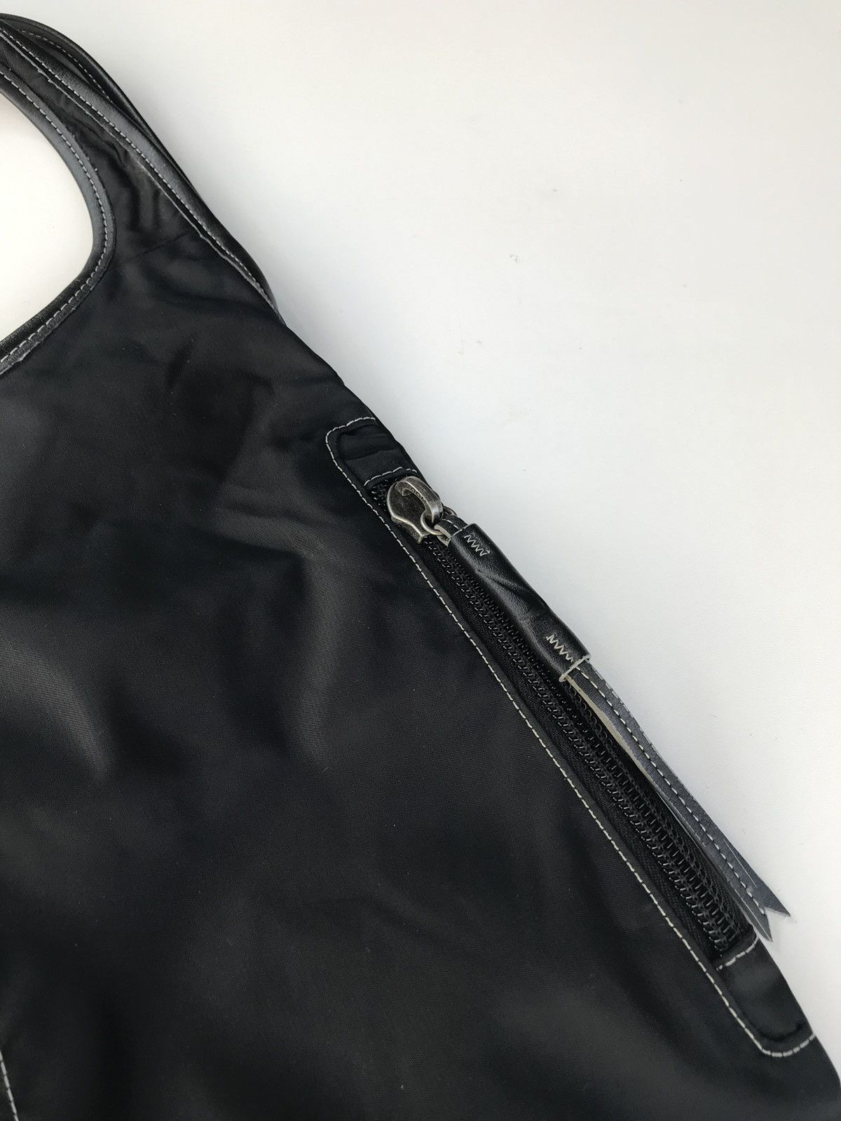 Vintage Nike Vintage bag Nike shoper y2k style Size ONE SIZE - 5 Thumbnail