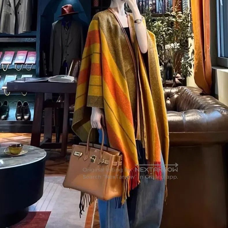 Hermes Hermes Cashmere Shawl Cape Size M / US 6-8 / IT 42-44 - 1 Thumbnail