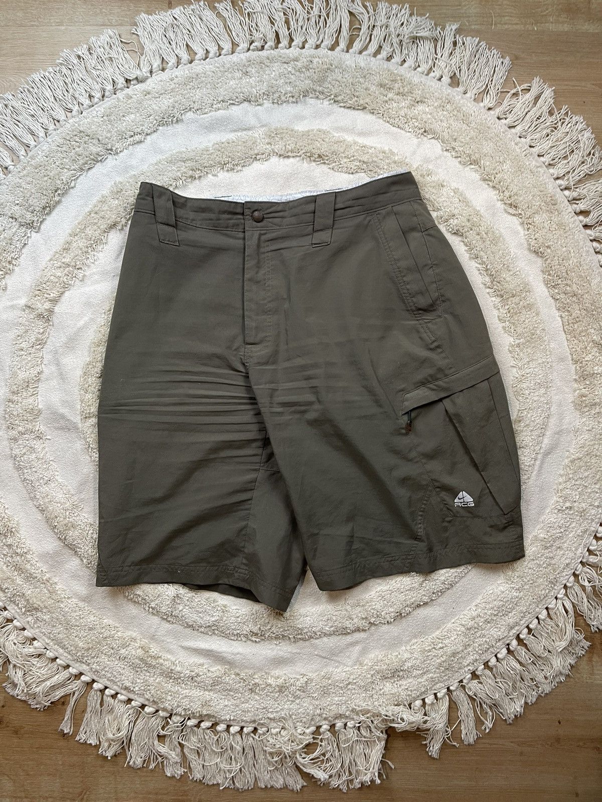 acg nike cargo shorts