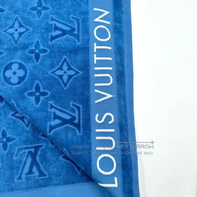 Louis Vuitton Louis Vuitton Blue beach towel full of logo scarf Size ONE SIZE - 7 Thumbnail