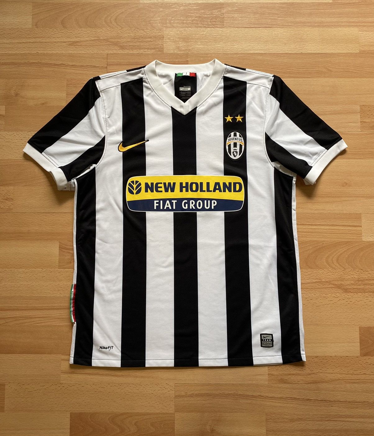 JUVENTUS 2009 2010 HOME JERSEY NIKE 354296-010SIZE M