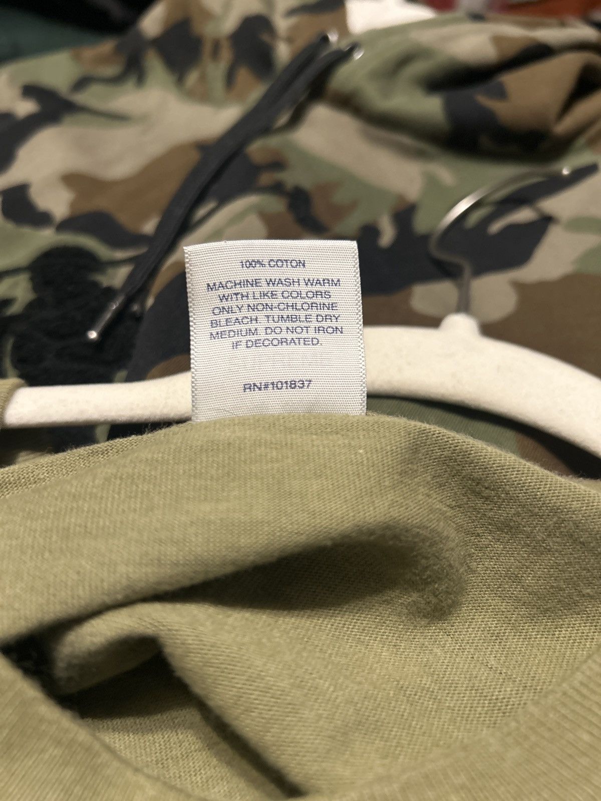 Supreme Supreme 'Aquila' Tee Sz-Medium Size US M / EU 48-50 / 2 - 5 Thumbnail