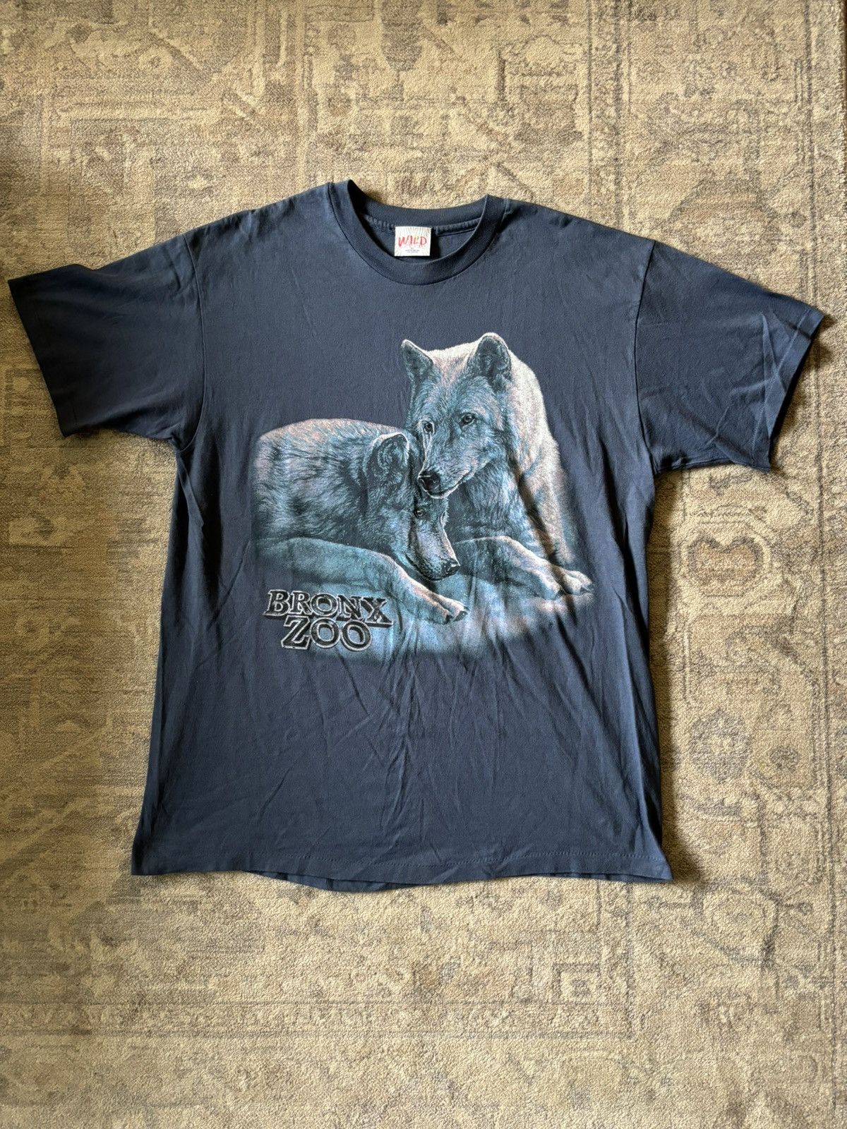 Vintage Vintage Bronx Zoo Wolf t-shirt XL Size US XL / EU 56 / 4 - 1 Thumbnail
