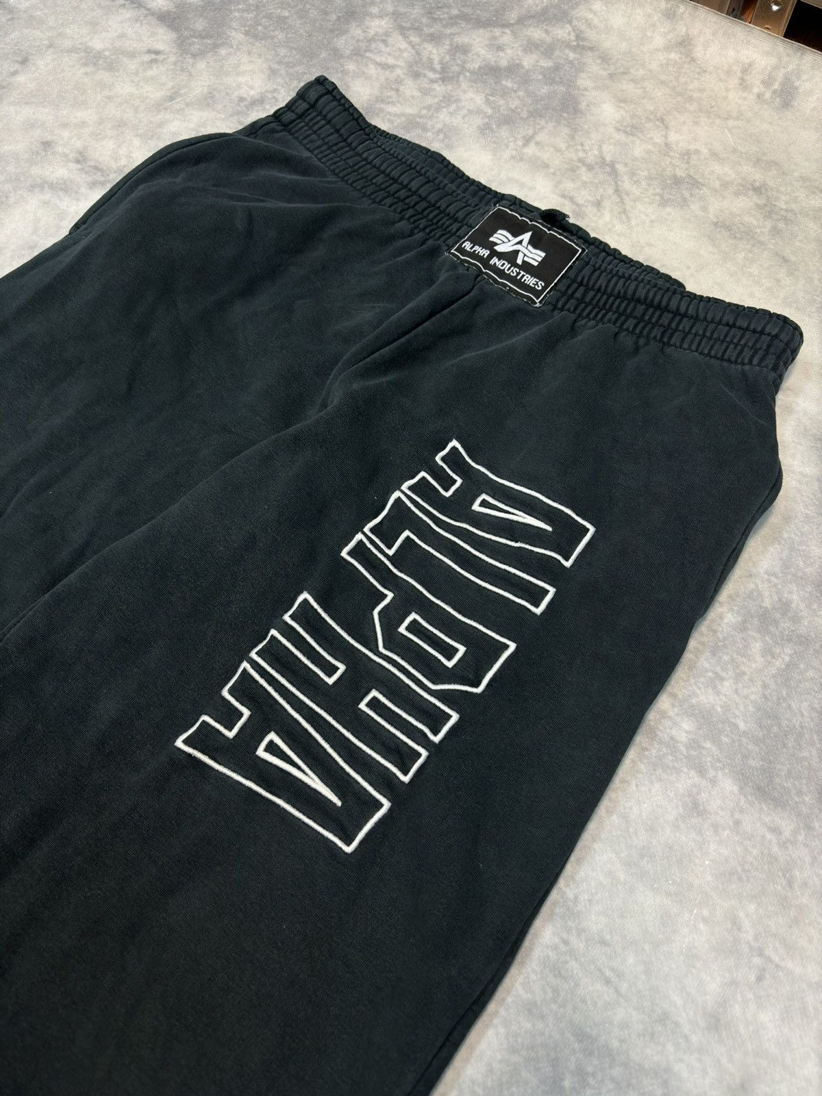 Alpha Industries × Vintage Alpha Industries 90s 00s Sweatpants Boxy Baggy Streetwear m Size US 34 / EU 50 - 2 Thumbnail