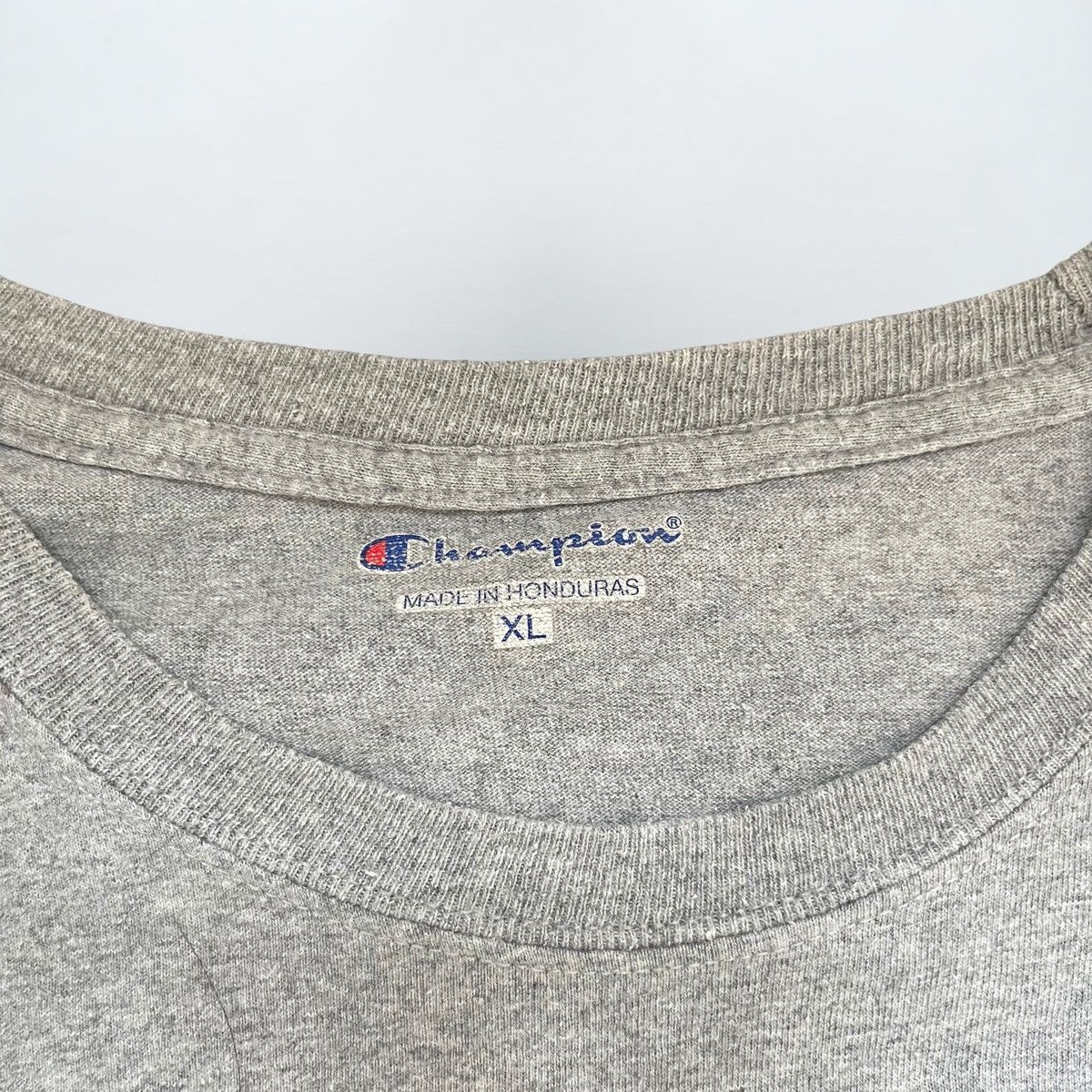 Champion Champion Grey XL T-Shirt Embroidered Logo Vintage Size US XL / EU 56 / 4 - 3 Thumbnail